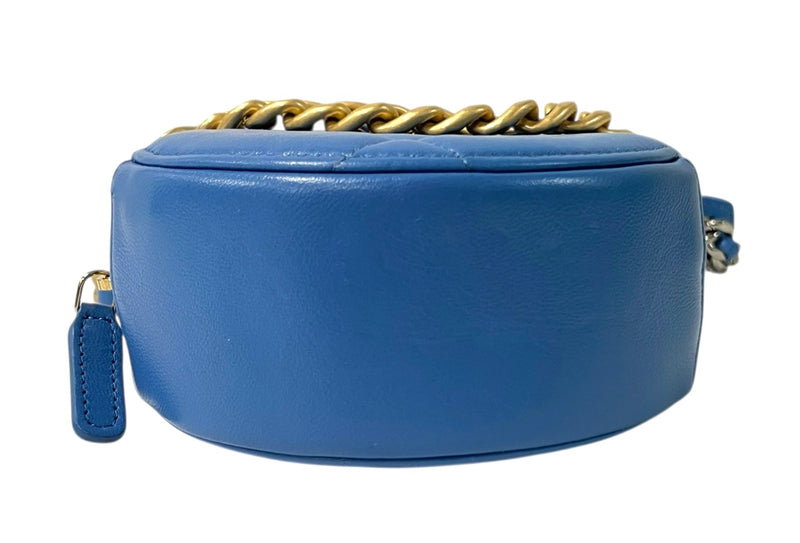 CHANEL/Pouch/Leather/BLU/ROUND CLUTCH W CHAIN