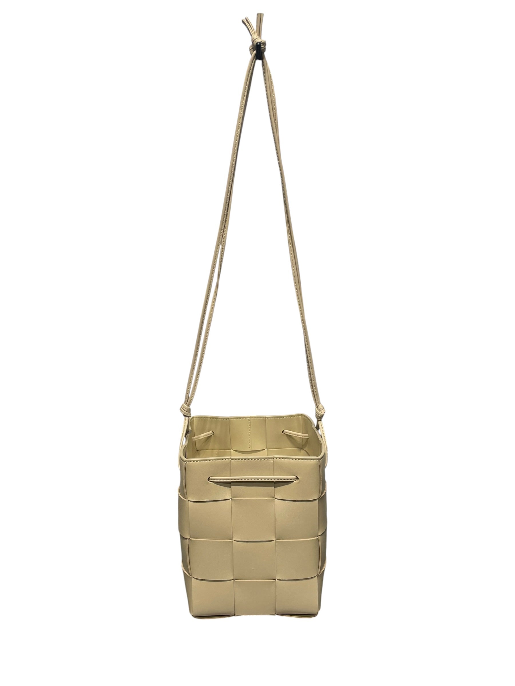 BOTTEGA VENETA/Bag/Leather/IVR/Mini Cassette Bucket Bag view 1