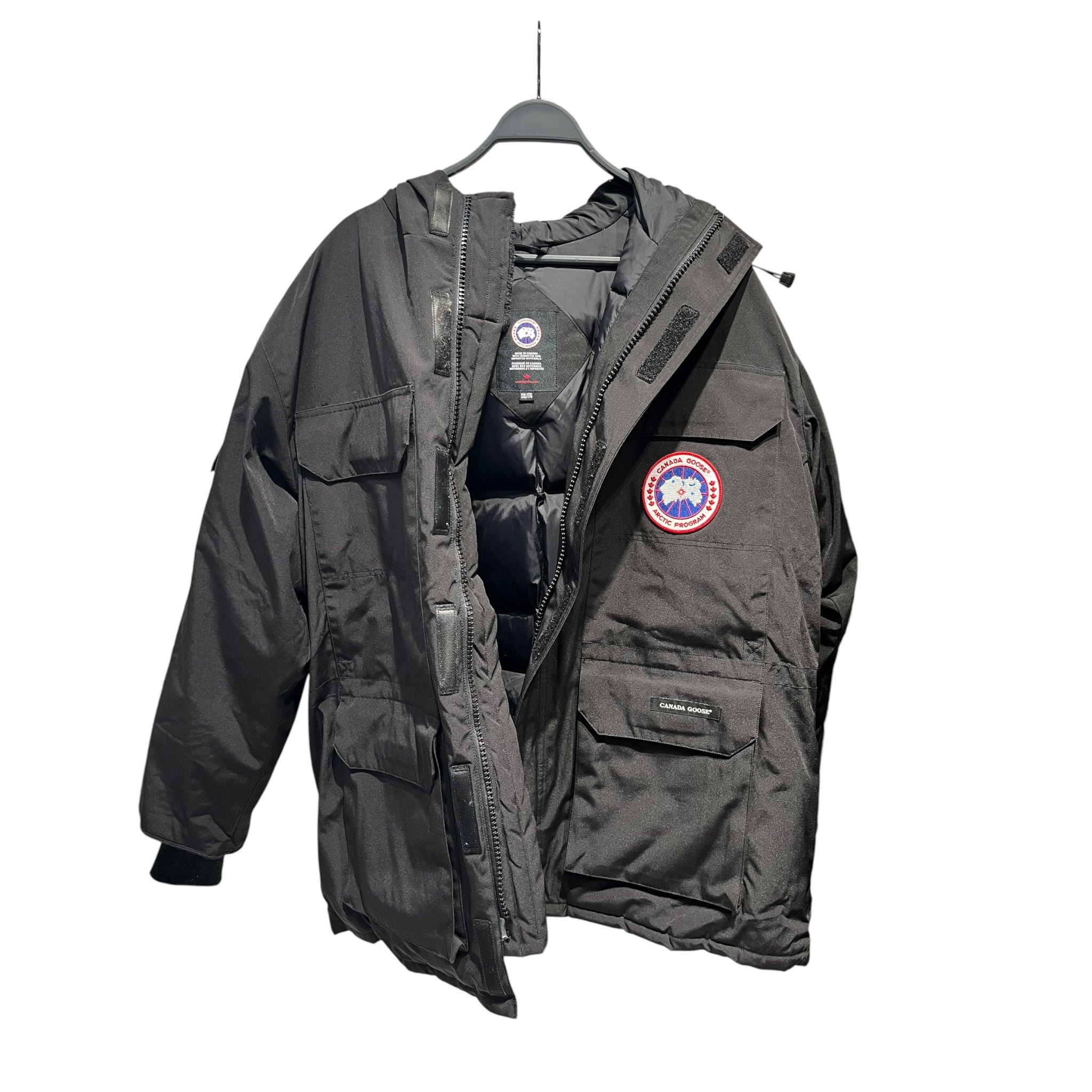 CANADA GOOSE/Coat/M/Nylon/BLK/logo on fornt view 1