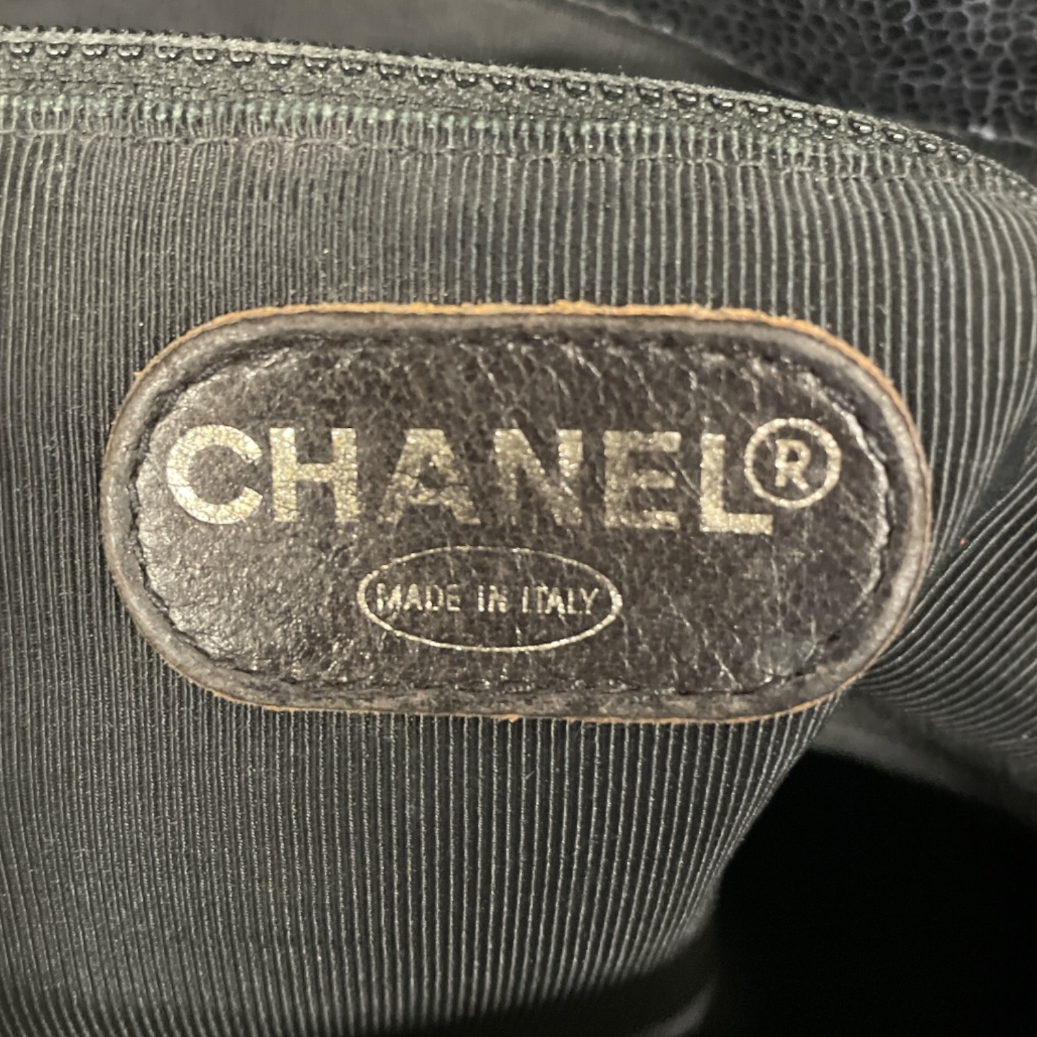 CHANEL/Cross Body Bag/Leather/BLK/Caviar Shopper Tote view 3
