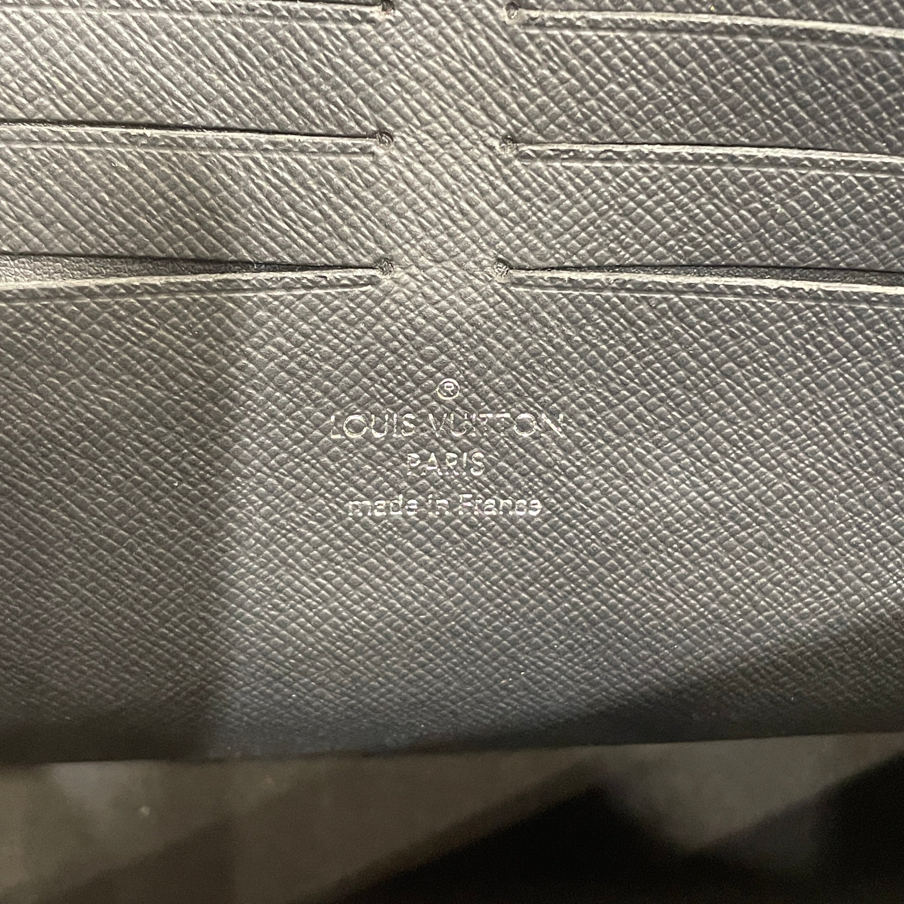 LOUIS VUITTON/Pouch/Leather/BLK/pochettte view 5