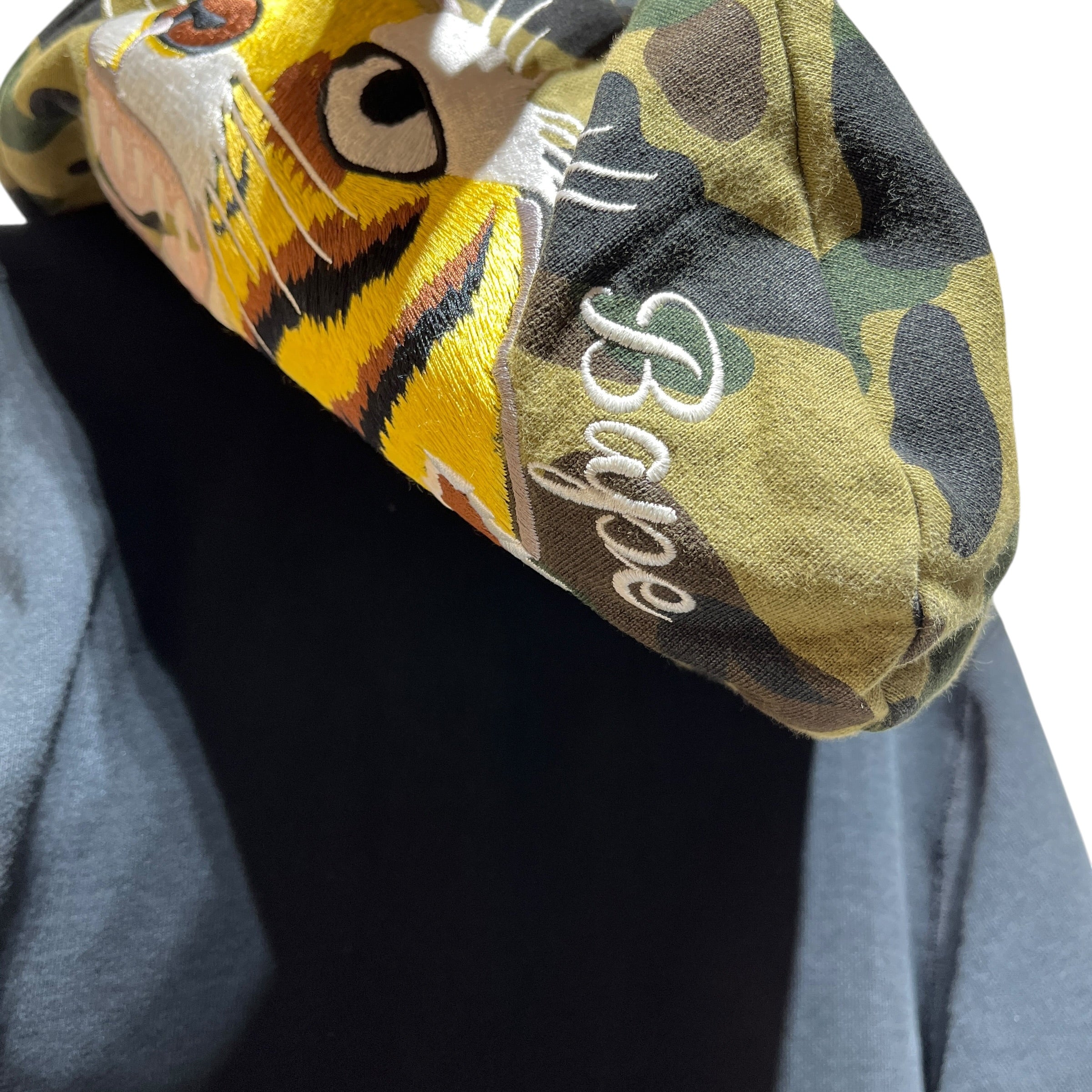 A BATHING APE/Zip Up Hoodie/S/Cotton/BLK/tiger graphic on hood view 6