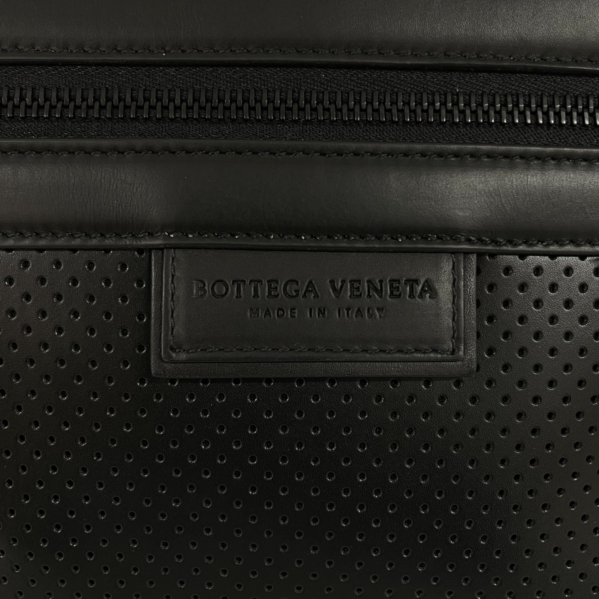BOTTEGA VENETA/Clutch Bag/Leather/BLK/DOTS BIG ZIPPER view 3