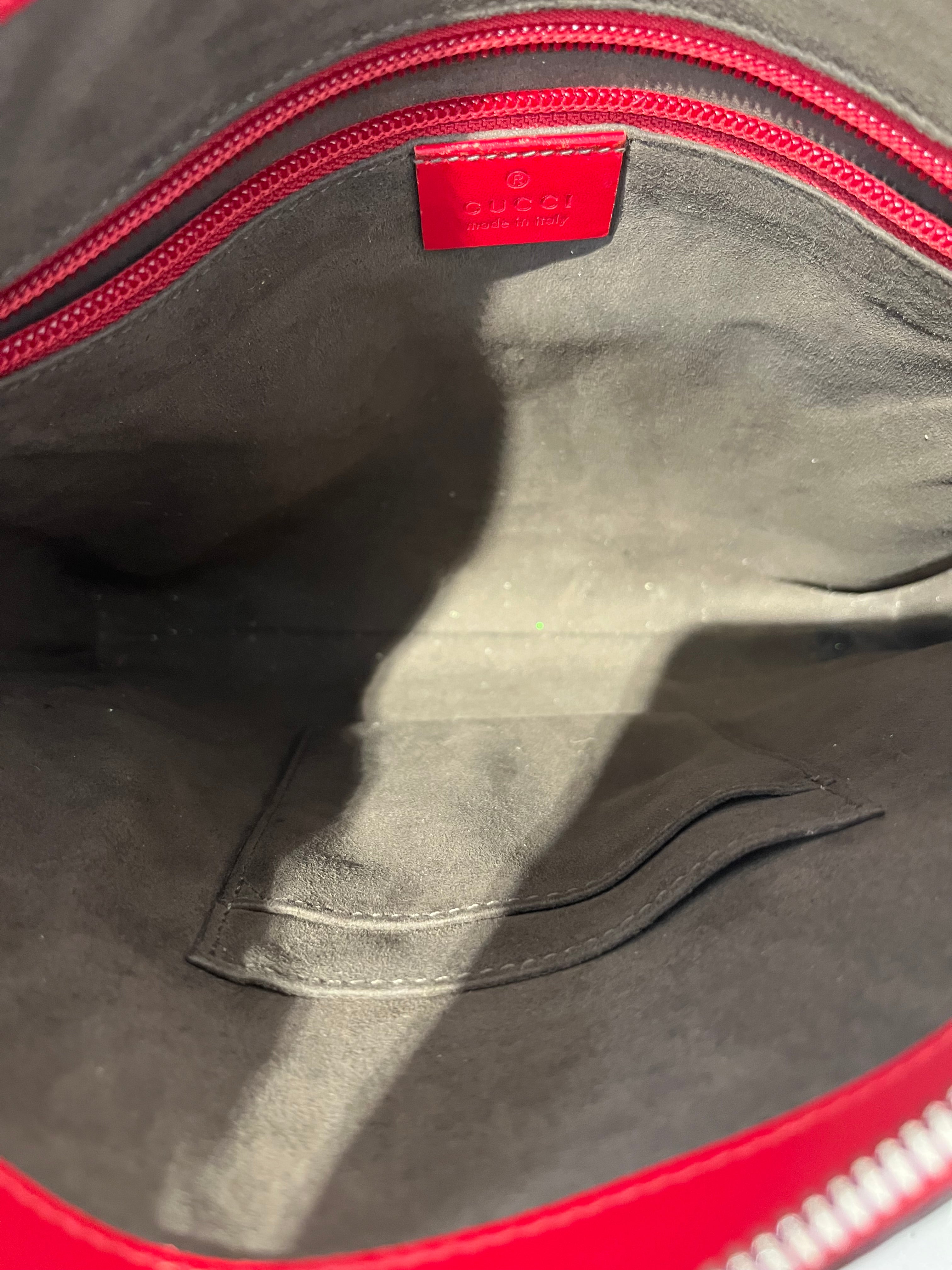 GUCCI/Cross Body Bag/Monogram/Leather/RED/gg signature messenger view 4