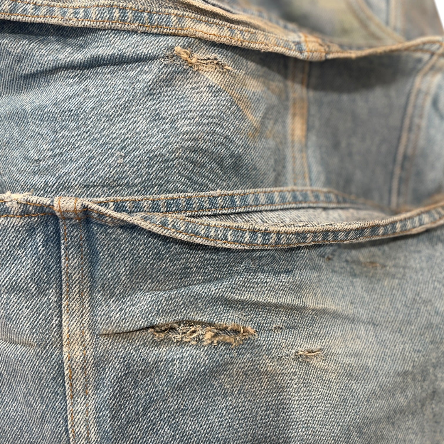 EGONlab./Cargo Pants/belt buckles and zipper detail view 5