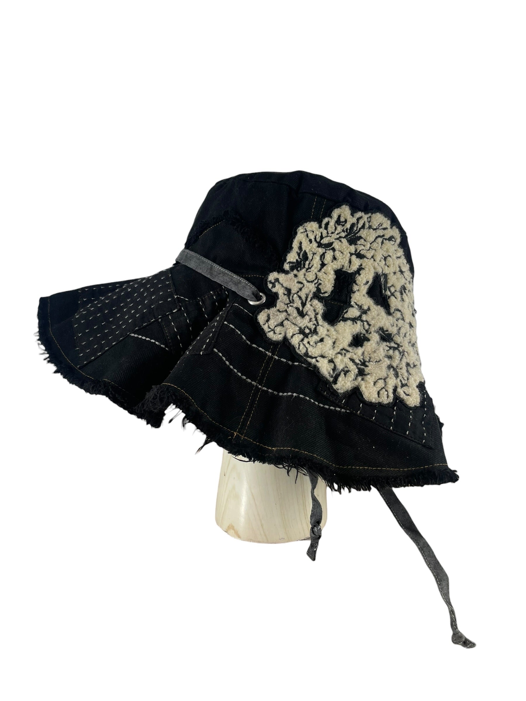 DENIM TEARS/Bucket Hat/Cotton/BLK/DENIM TEARS X LEVI BUCKET view 3