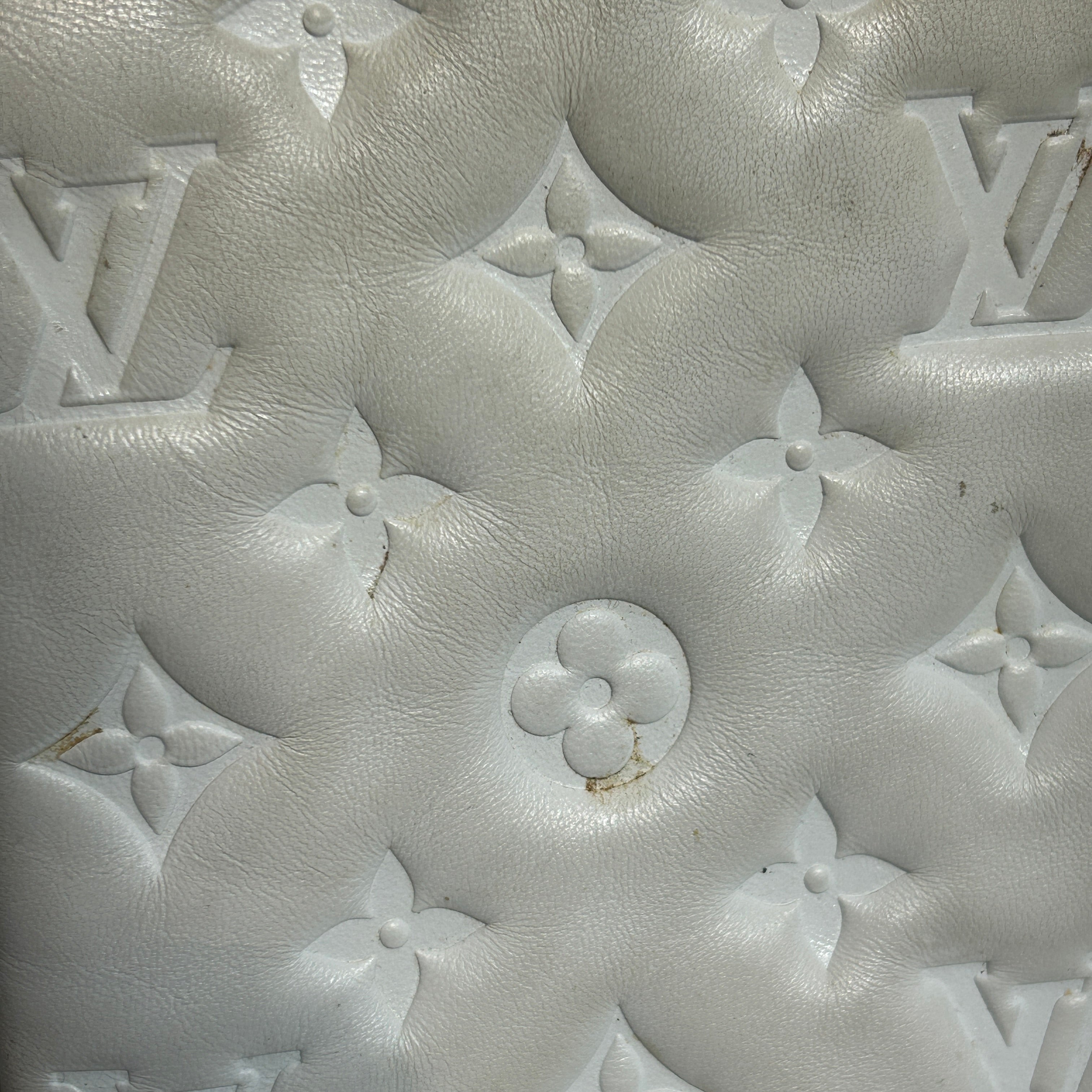 LOUIS VUITTON/Bag/Monogram/Lambskin/WHT/BB Embossed Shoulder Bag view 7