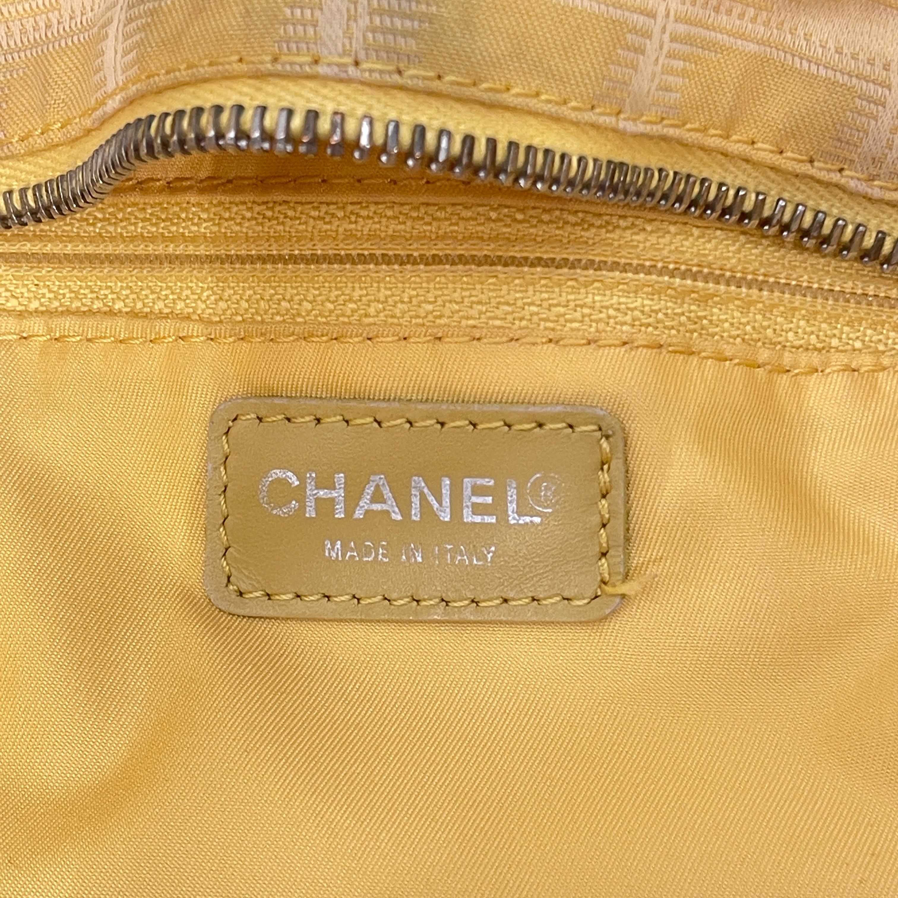 CHANEL/Tote Bag/Monogram/Nylon/YEL/Sport Ligne Travel Tote view 3