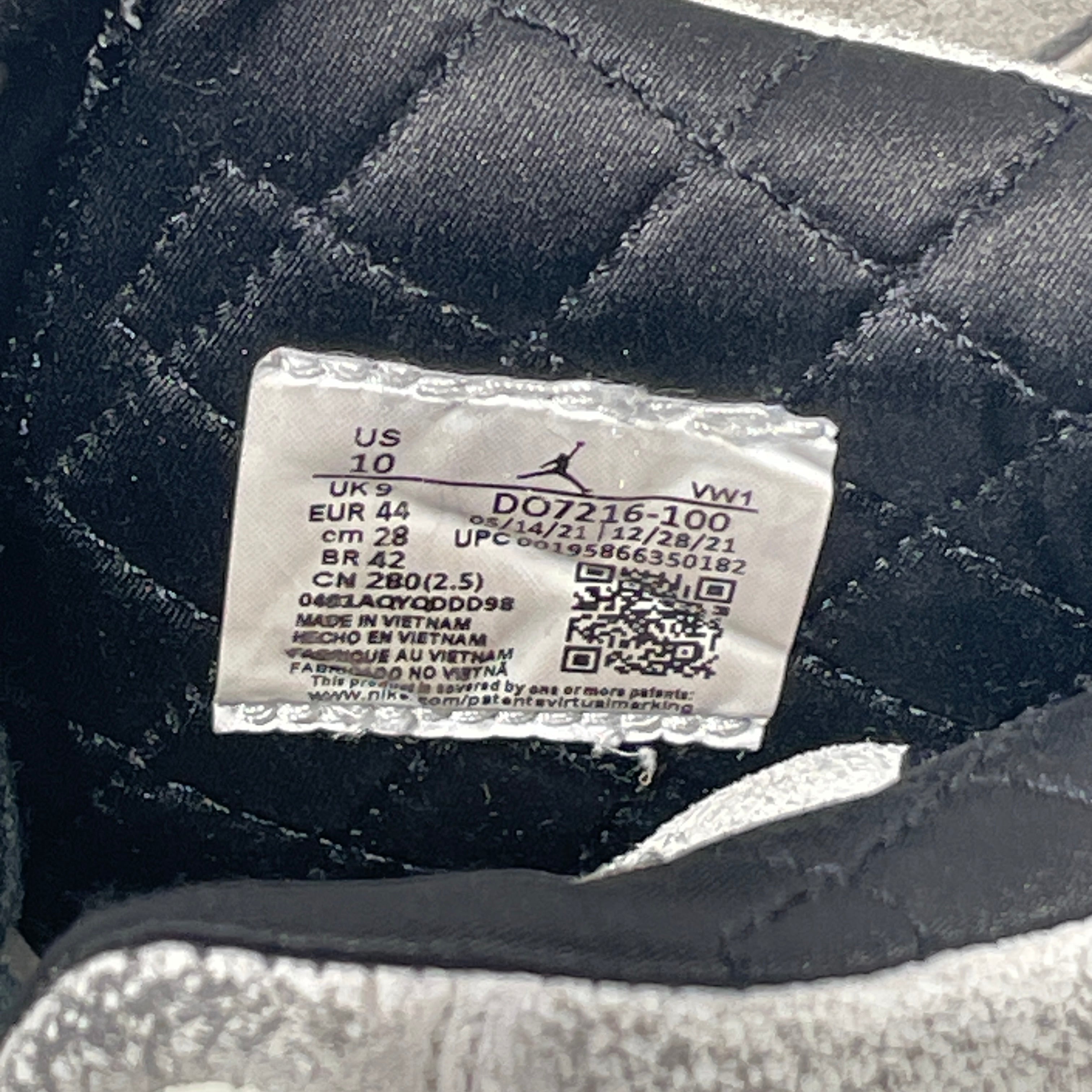 NIKE/A MA MANIERE X AIR JORDAN 2 RETRO SP/Hi-Sneakers/US 10/WHT/U-Tip/DO7216-100 view 3
