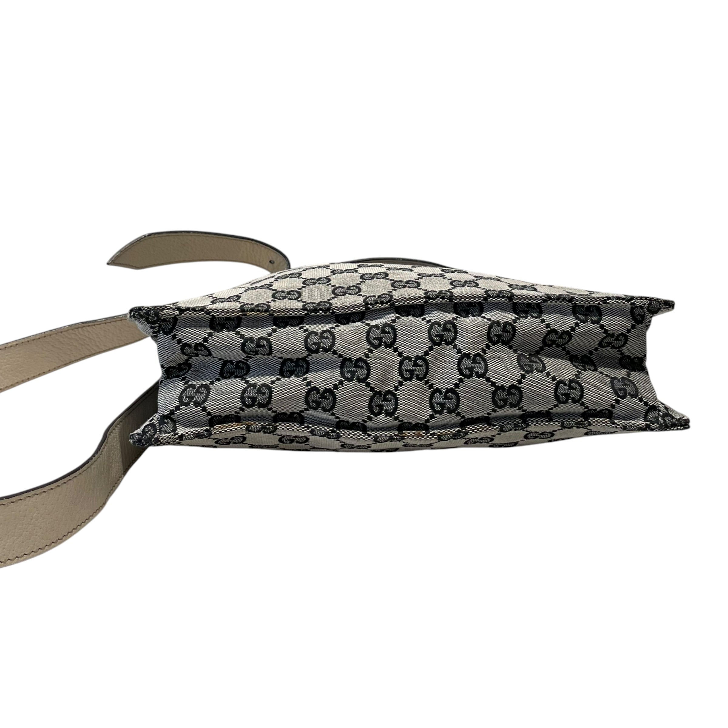 GUCCI/Cross Body Bag/Monogram/Cotton/GRY/GG CANVAS ECLIPSE view 3