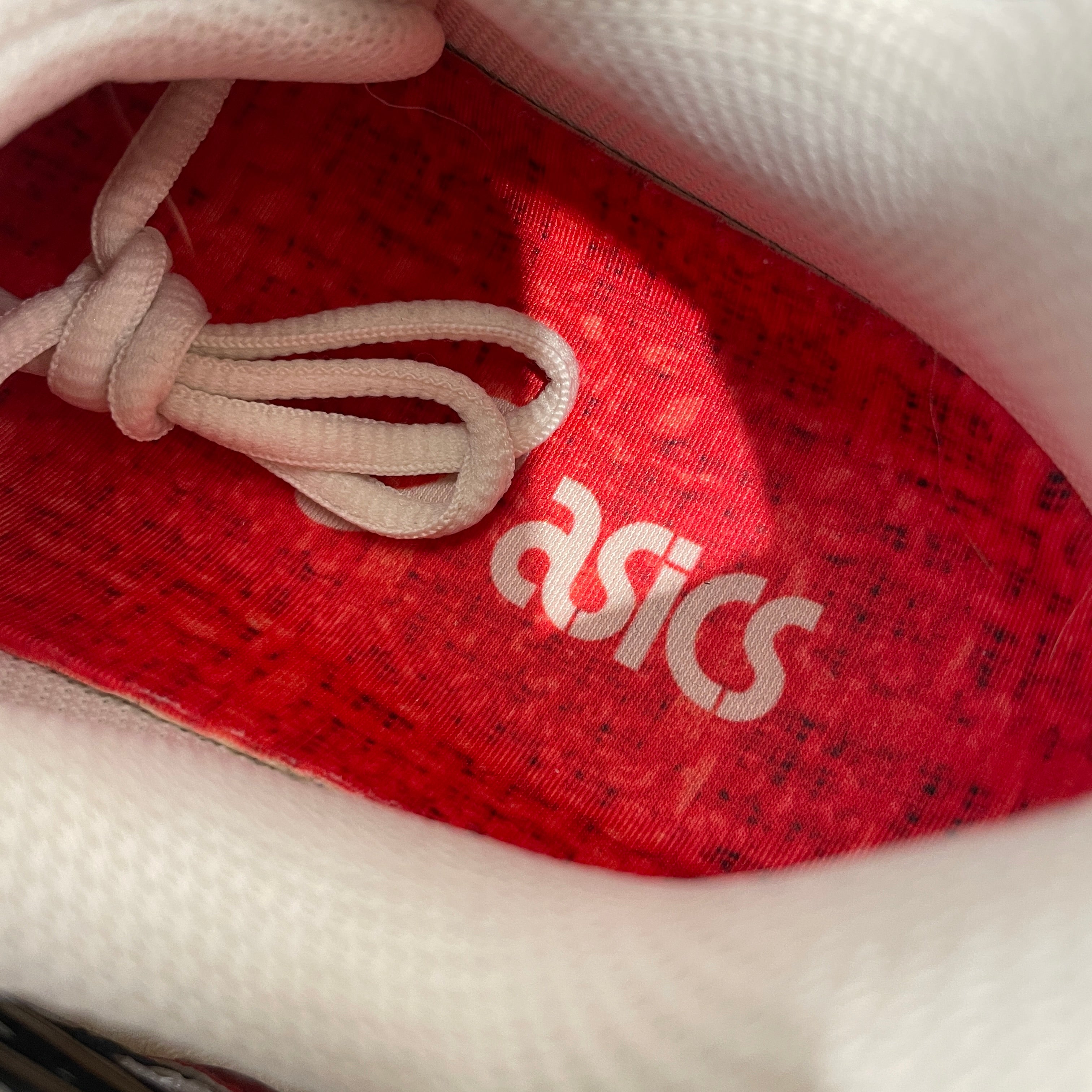 ASICS/Low-Sneakers/US 9/Acrylic/SLV/POLITICS SAMPLE view 3