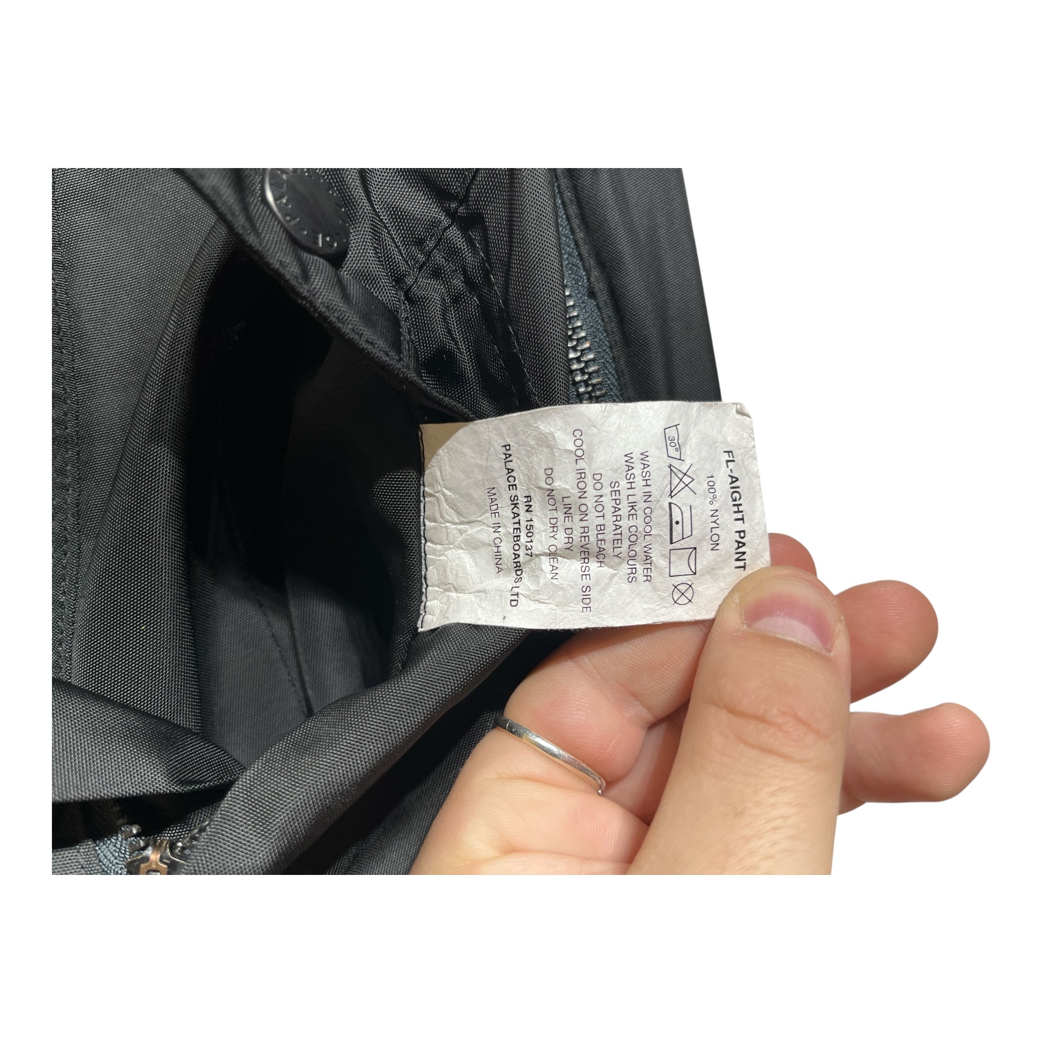 PALACE/Cargo Pants/34/Nylon/BLK/Zip Off Nylon Flight Pants view 5