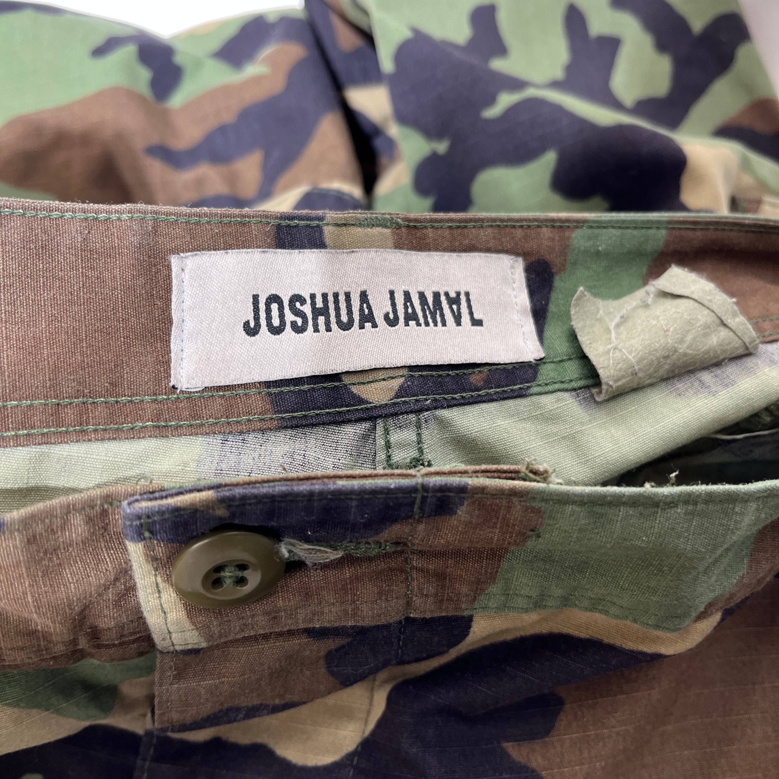 Joshua Jamal/Shorts/L/Cotton/GRN/Camouflage/Woodland Camo Shorts view 3