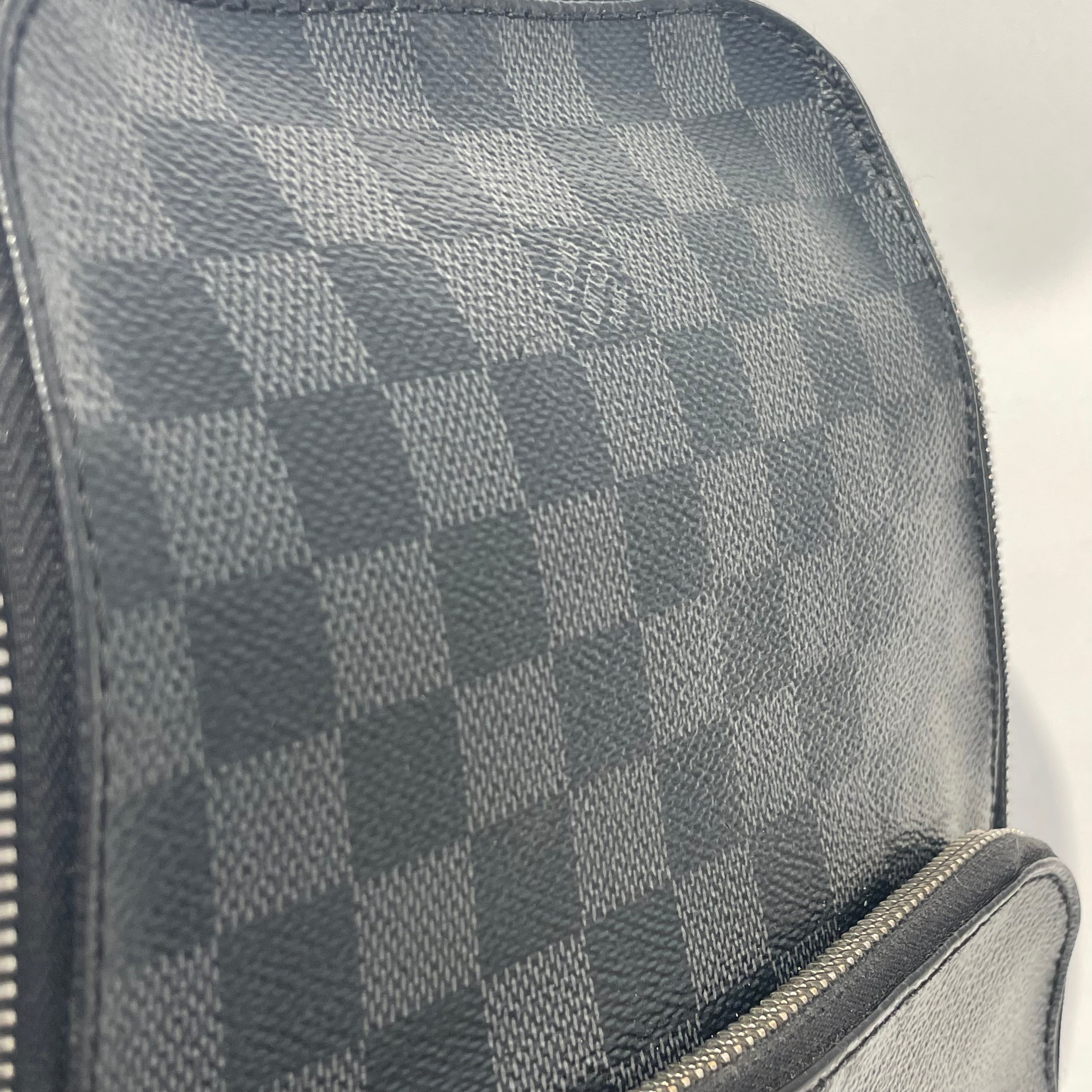 LOUIS VUITTON/Backpack/Gingham Check/Leather/BLK/damier avenue view 5