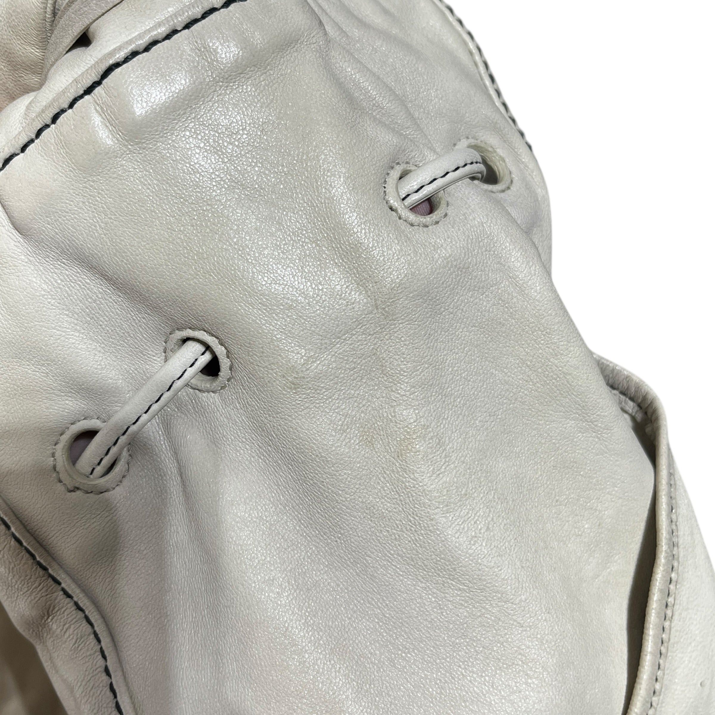 BALENCIAGA/Cross Body Bag/Leather/WHT/drawstring view 10