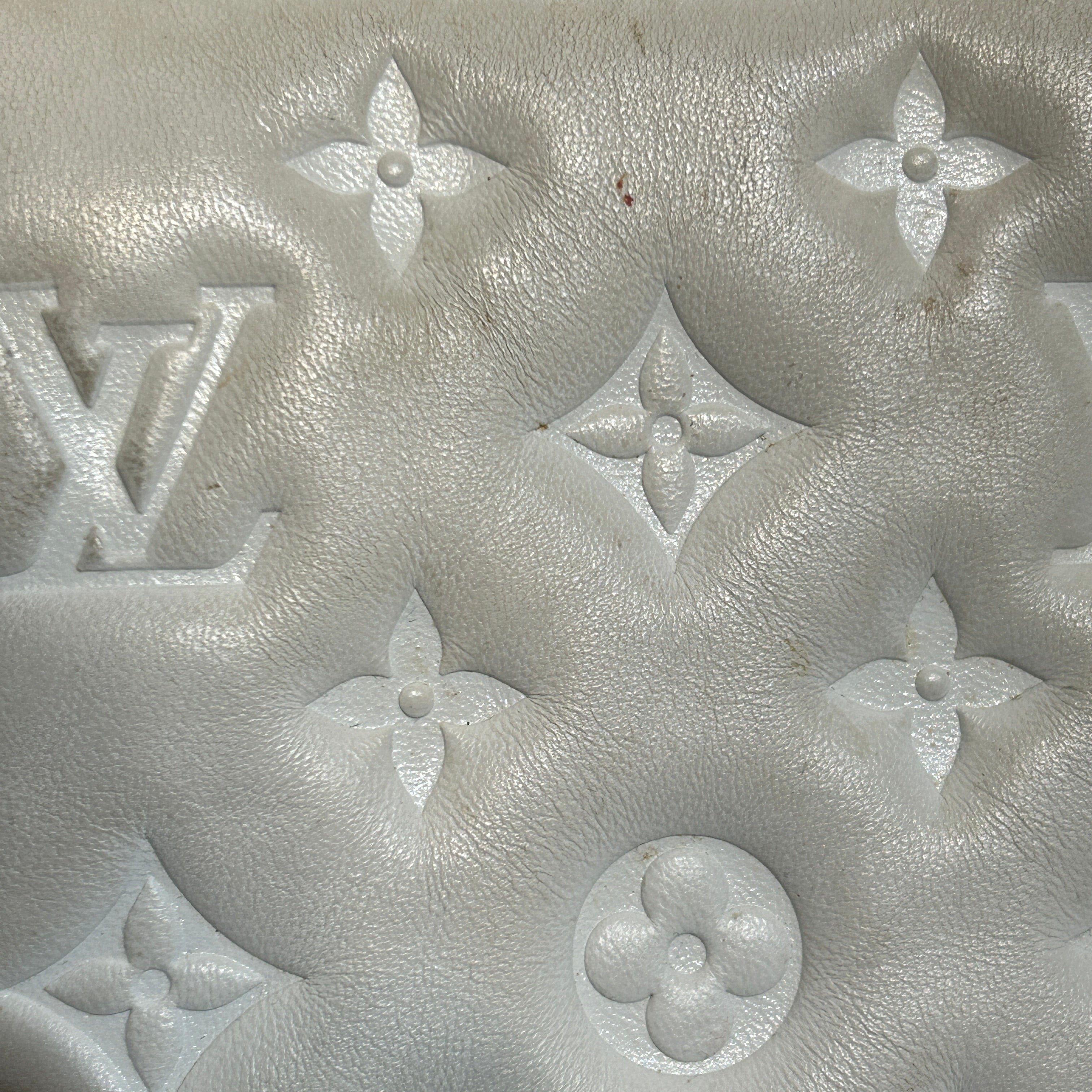 LOUIS VUITTON/Bag/Monogram/Lambskin/WHT/BB Embossed Shoulder Bag view 9
