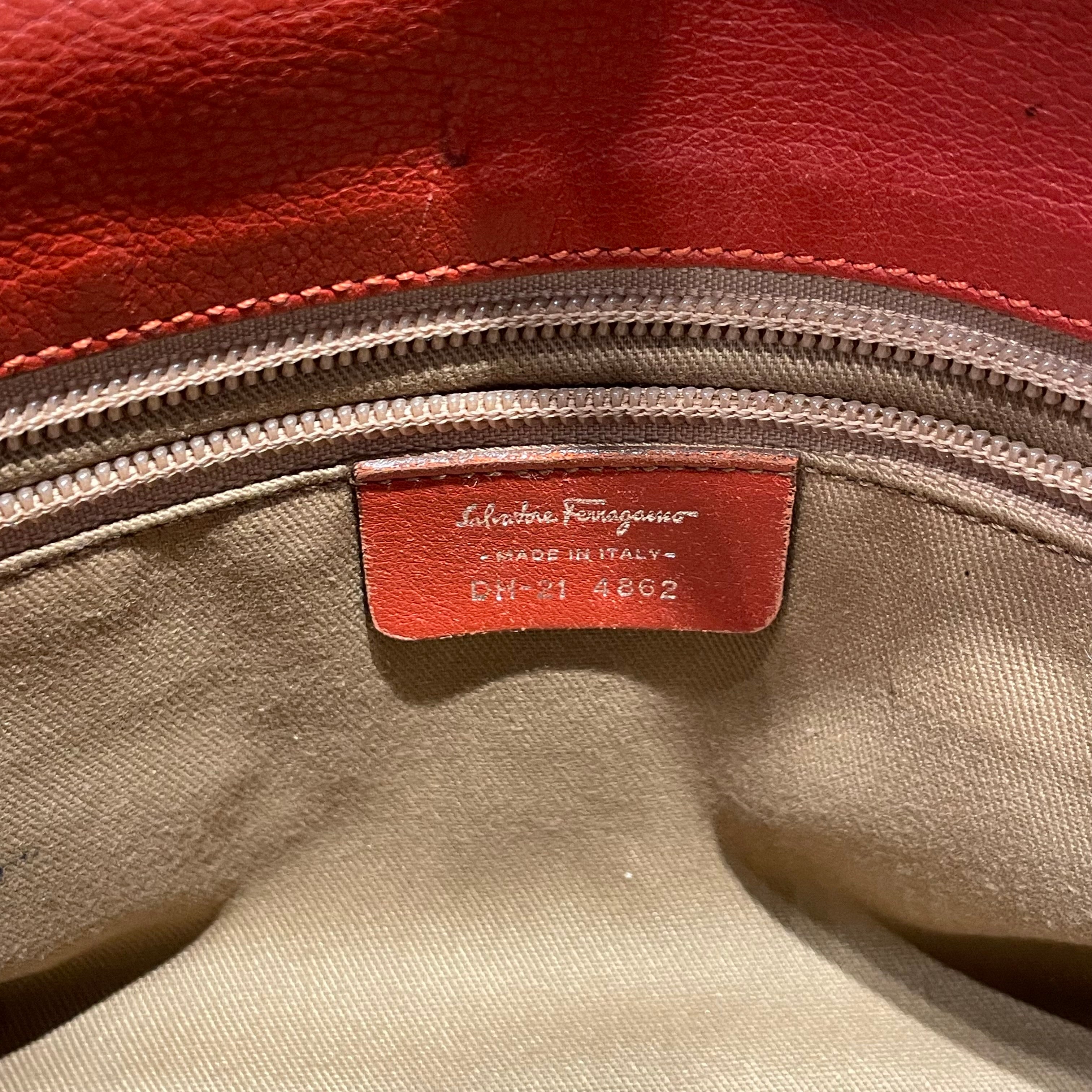 Salvatore Ferragamo/Bag/Leather/RED/Gancini shoulder bag view 8