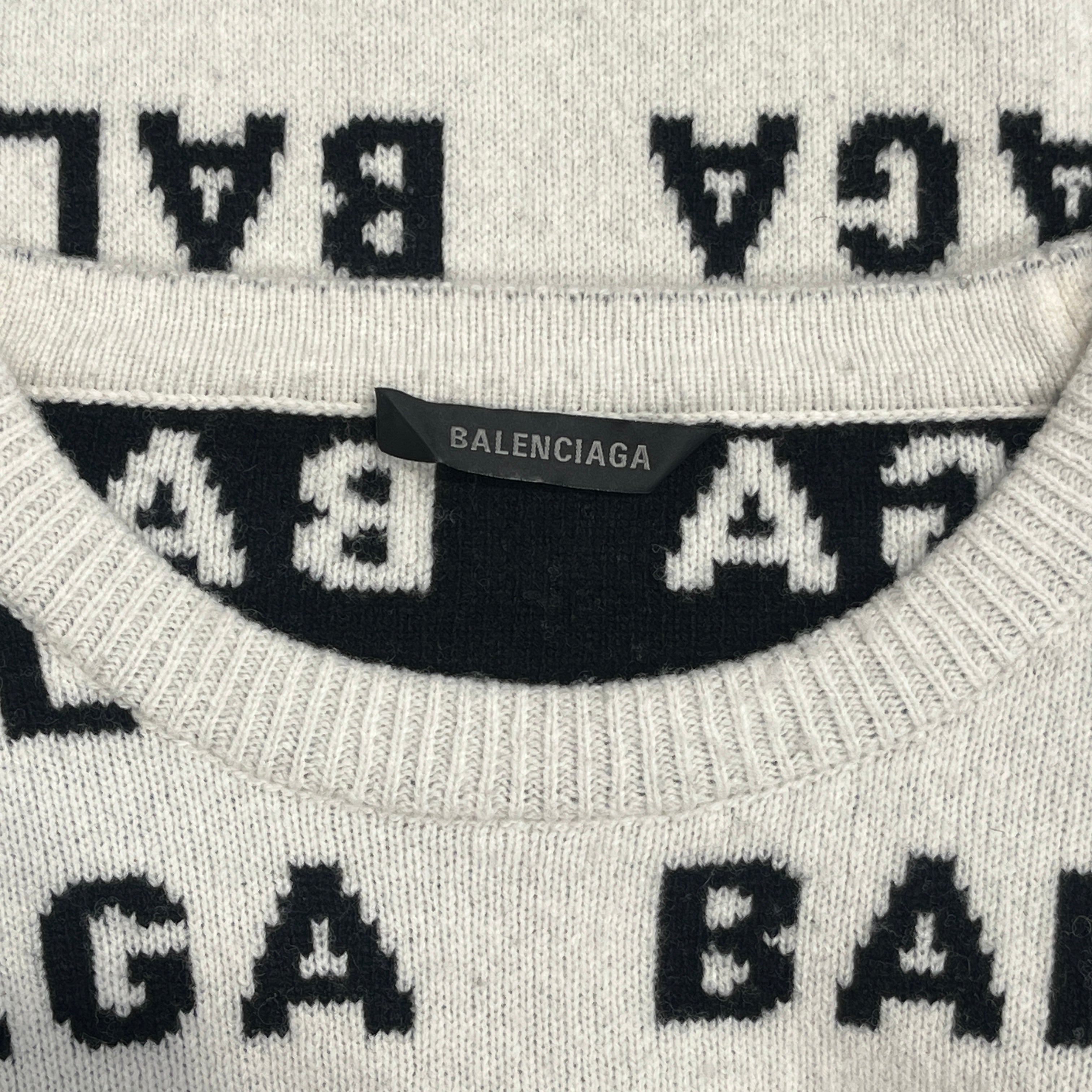 BALENCIAGA/Heavy Sweater/XL/Wool/WHT/Oversize/all over logo view 3