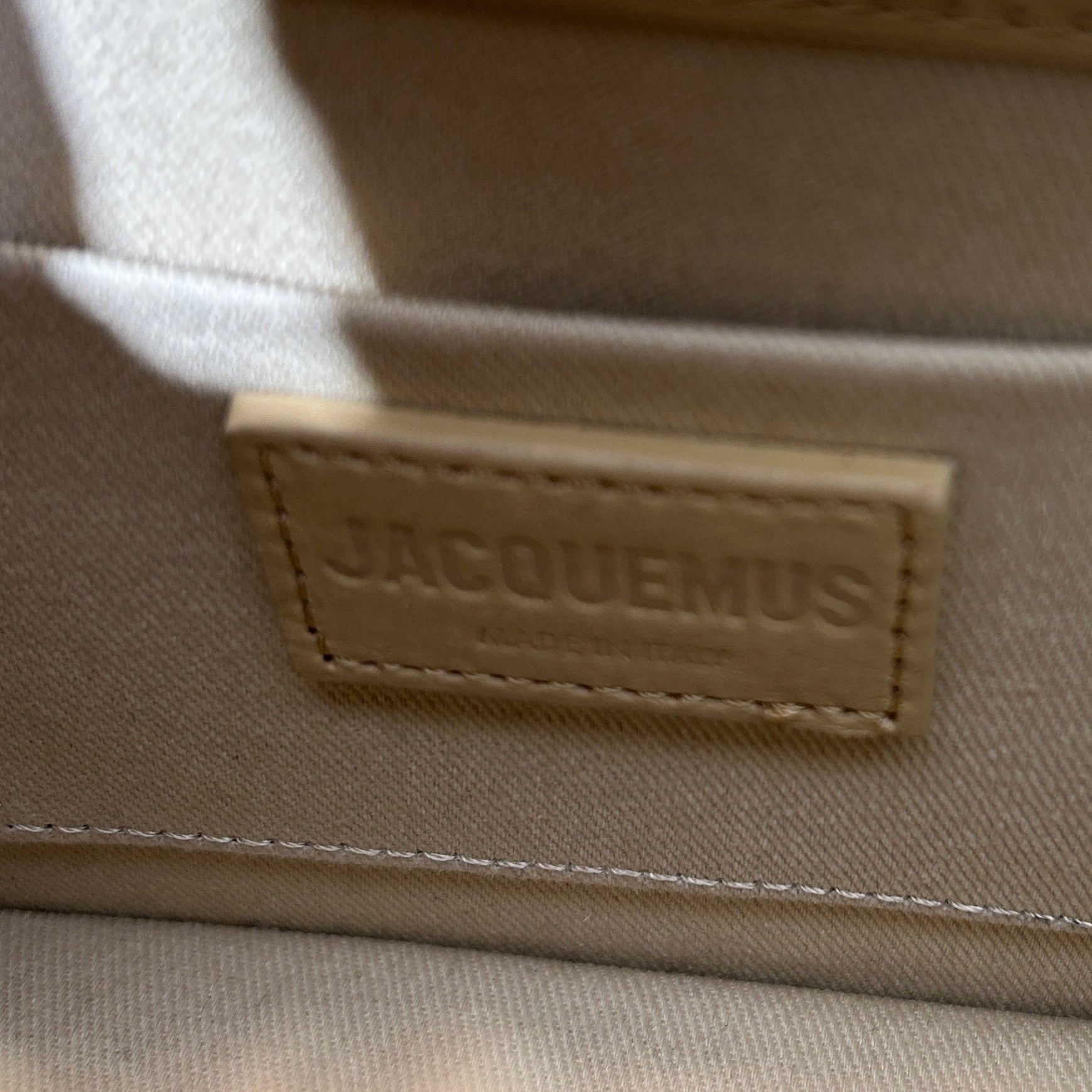 JACQUEMUS/Bag/BEG/MOYEN TEXTURED BAG view 5