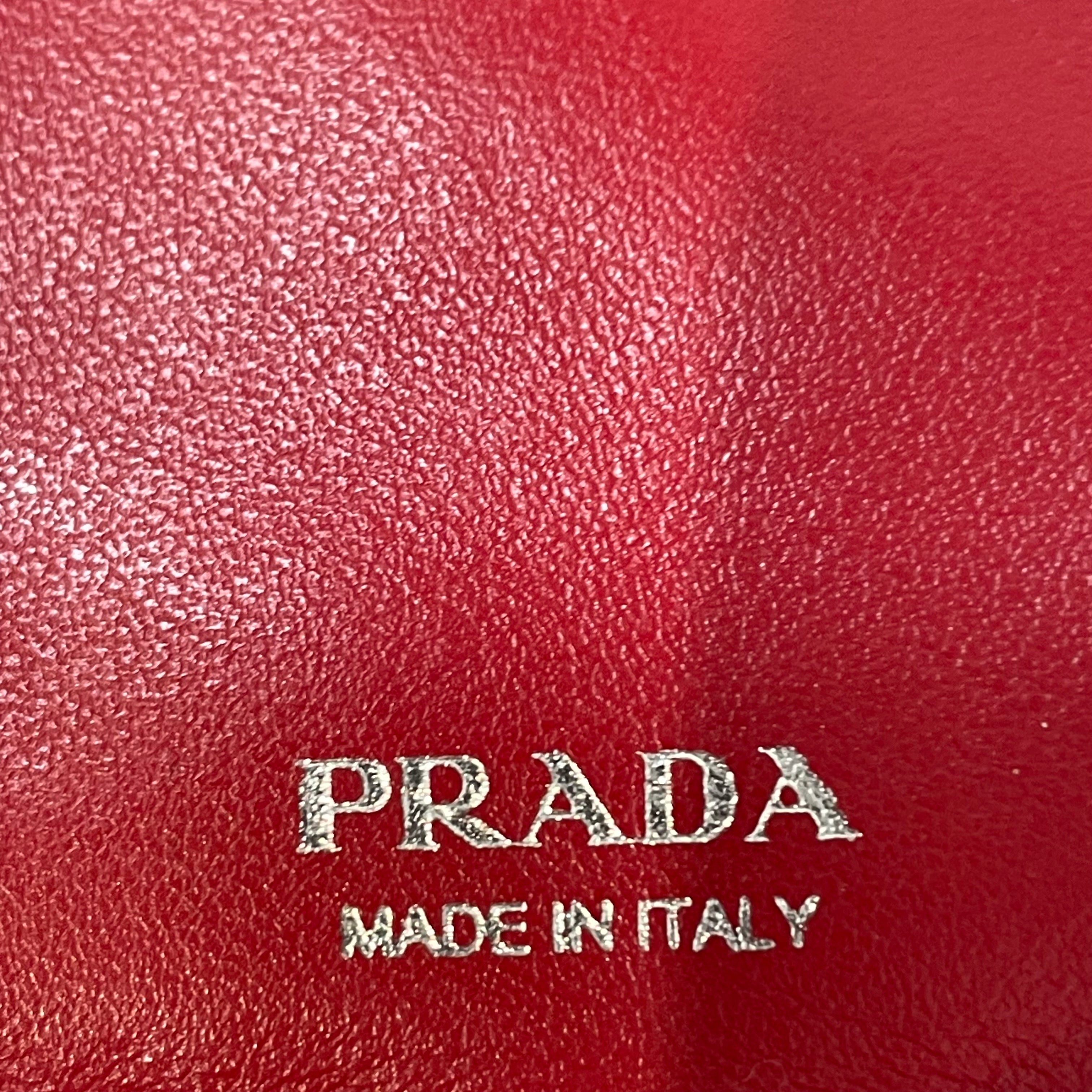 PRADA/Wallet/Leather/PNK/Saffiano Silver Hardware view 5