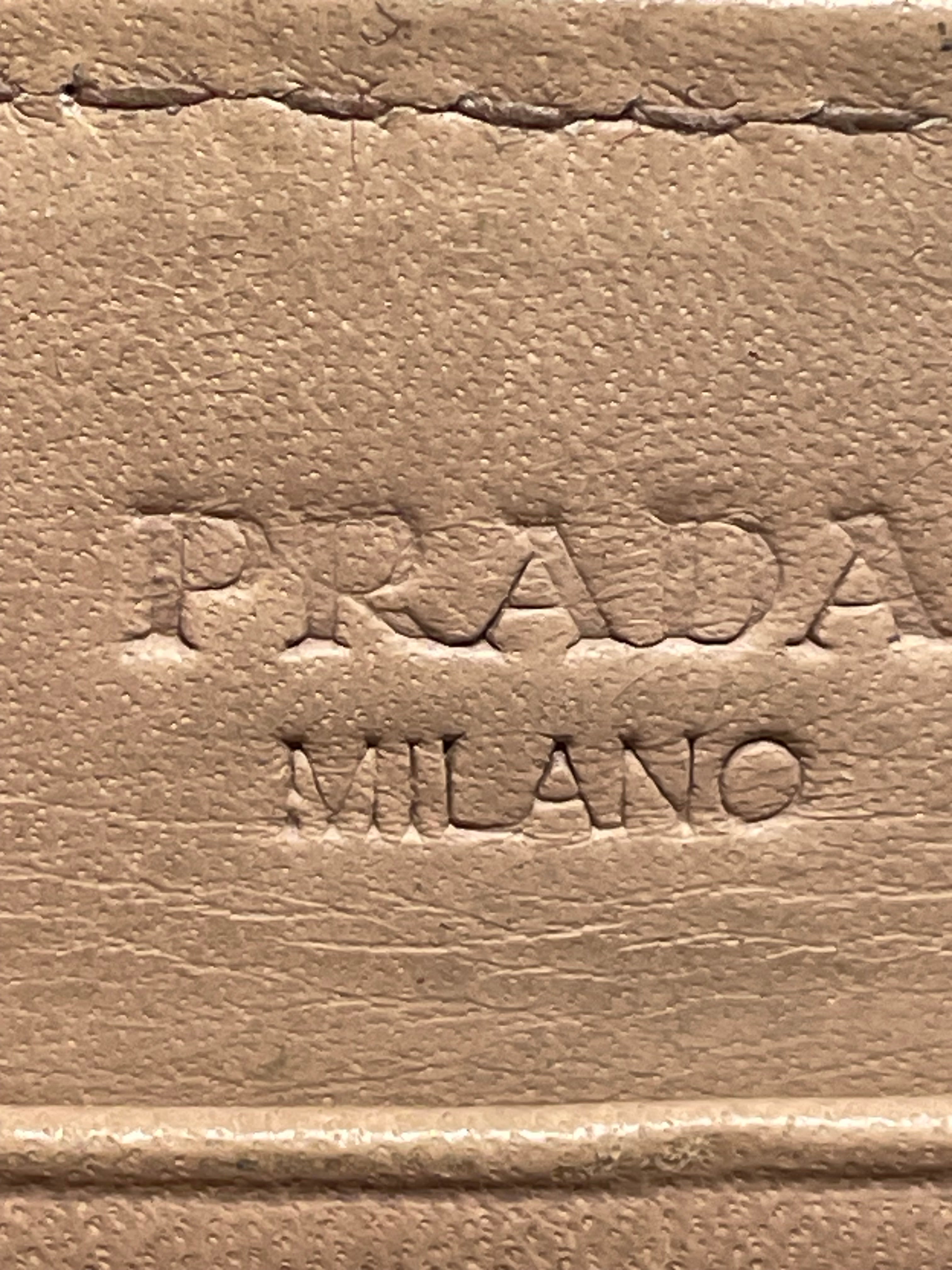 PRADA/Long Wallet/Leather/RED/Red Leather Zip Around Wallet view 3