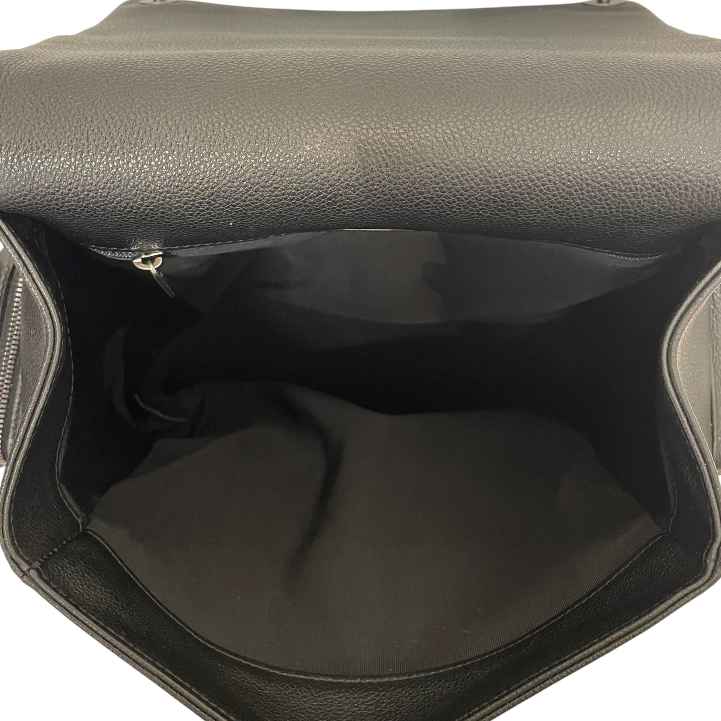 CHANEL/Backpack/Leather/BLK/casual rock airline back pack view 7
