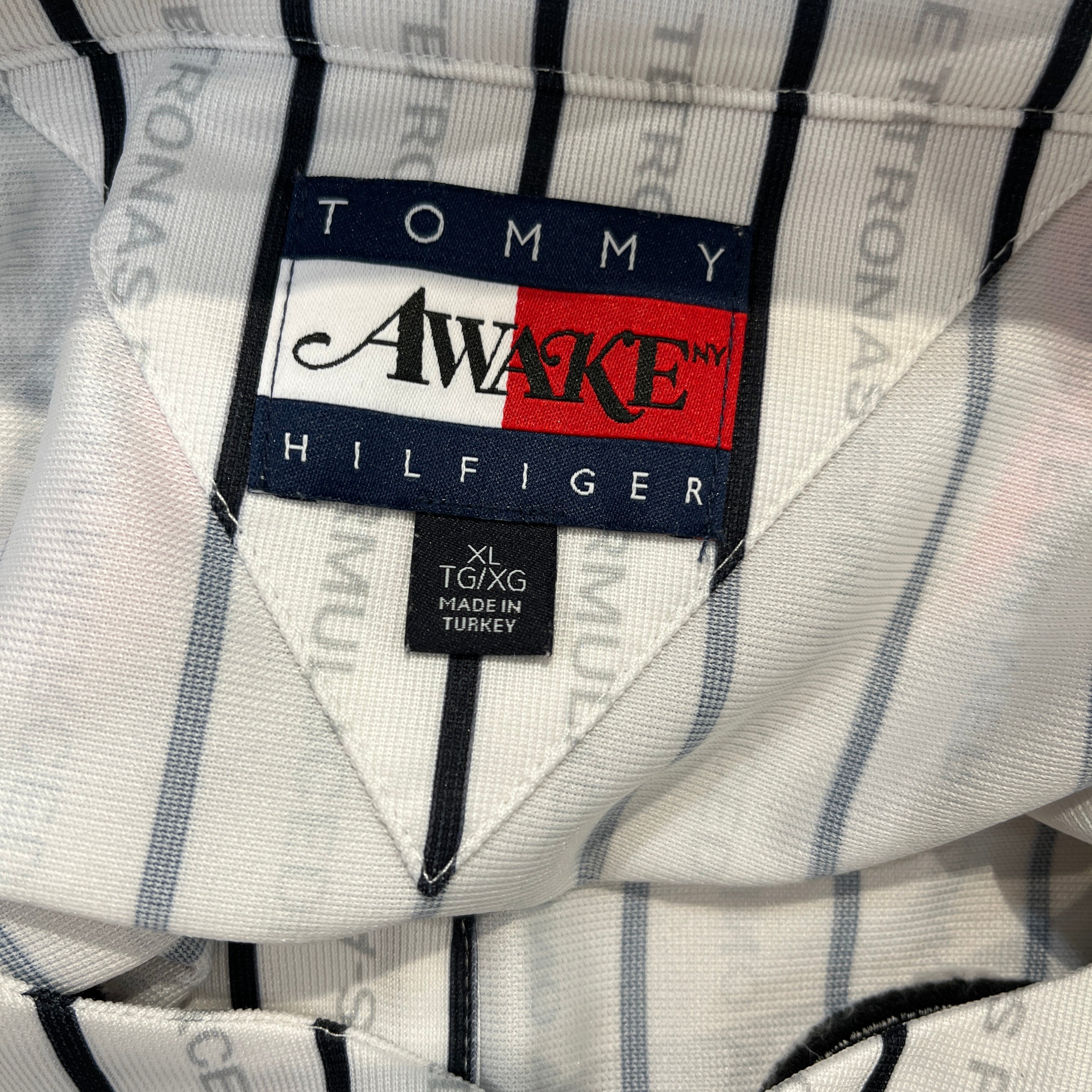+44/TOMMY HILFIGER/Awake NY/T-Shirt/XL/Cotton/WHT/team mercedes view 3