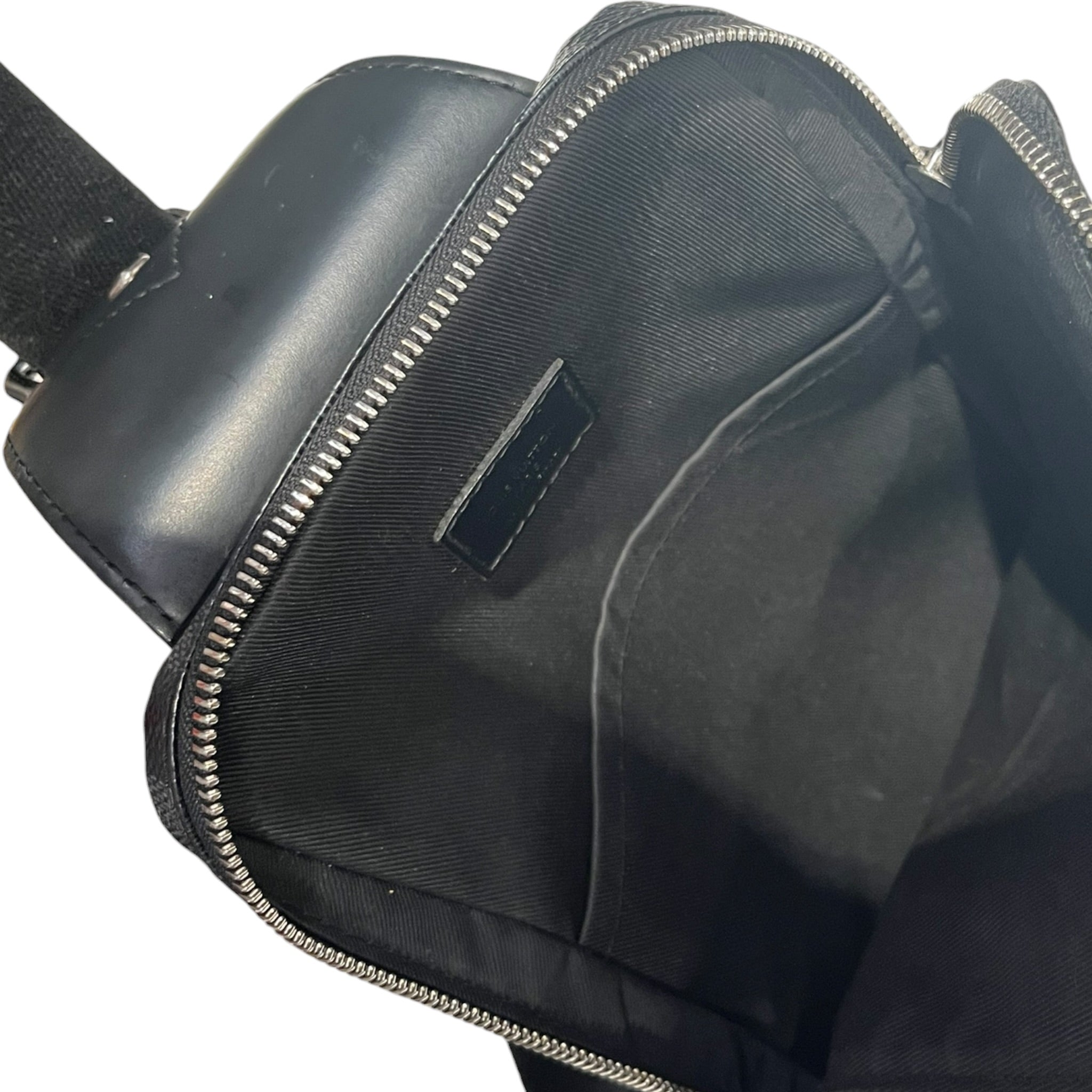 LOUIS VUITTON/Backpack/All Over Print/Leather/BLK/Damier Graphite Avenue Sling view 3