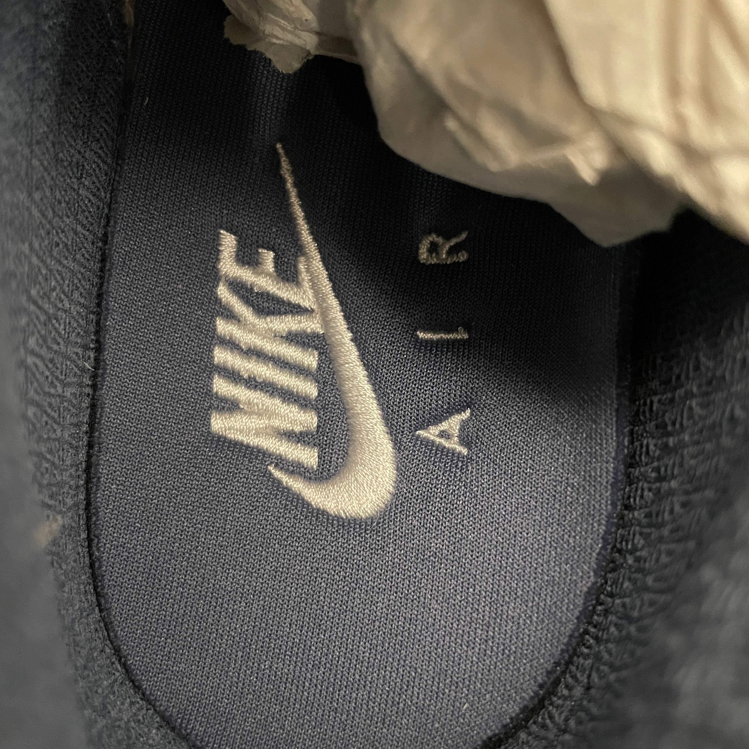 NIKE/A MA MANIERE/Hi-Sneakers/US 10/Acrylic/WHT/JORDAN 5 AMM view 3