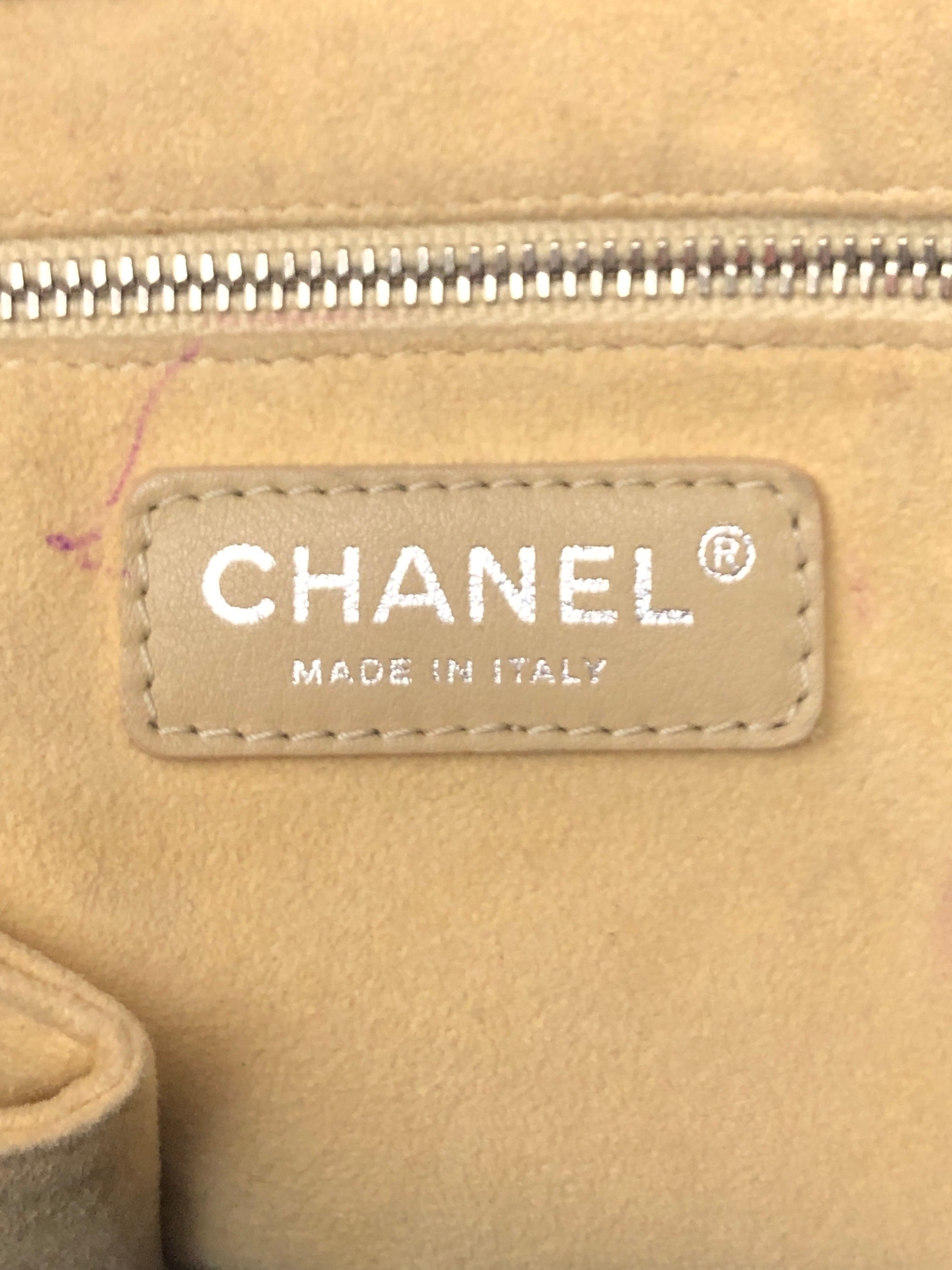 CHANEL/Tote Bag/Monogram/Leather/NVY/ view 7