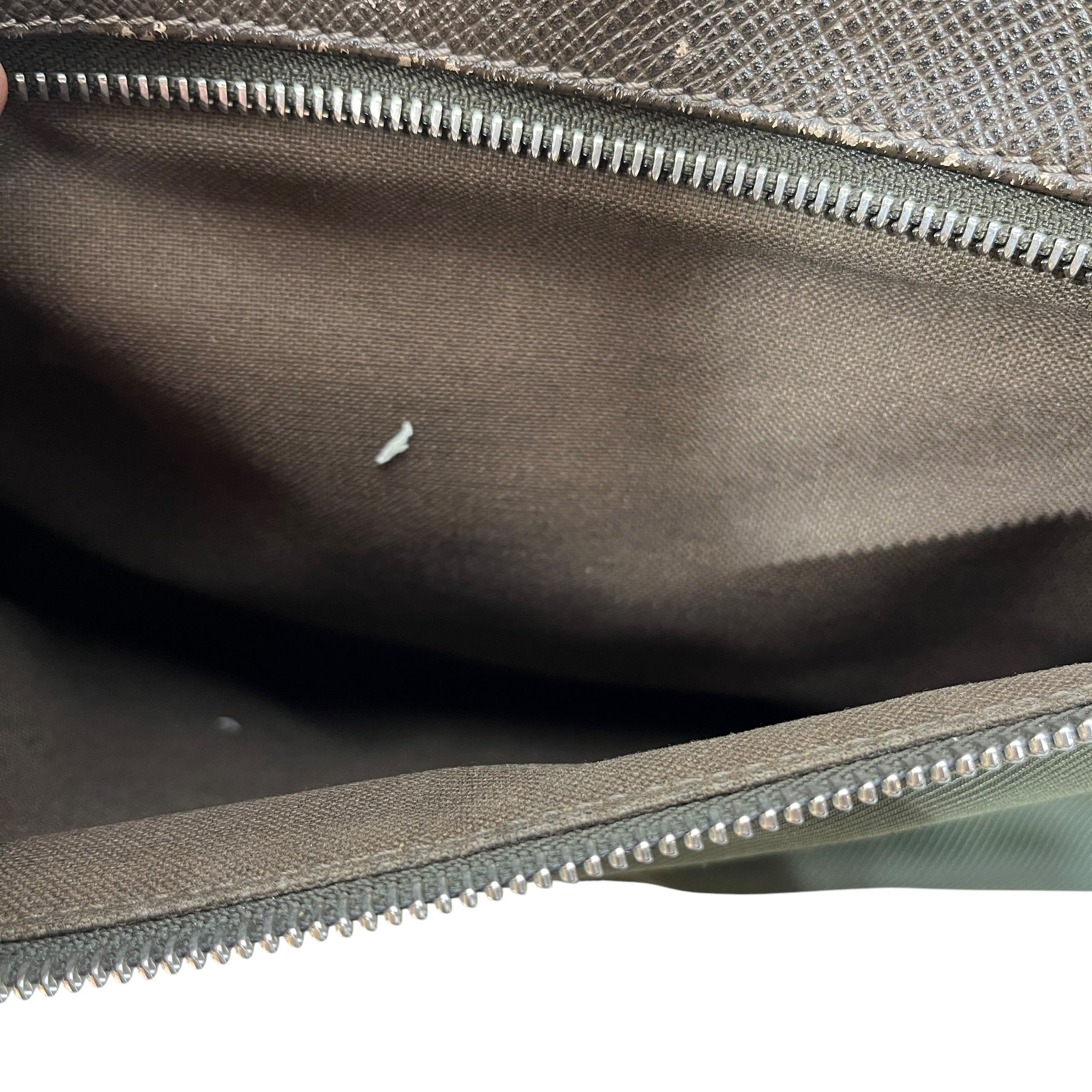 LOUIS VUITTON/Cross Body Bag/Leather/BRW/messenger bag, silver accents view 5
