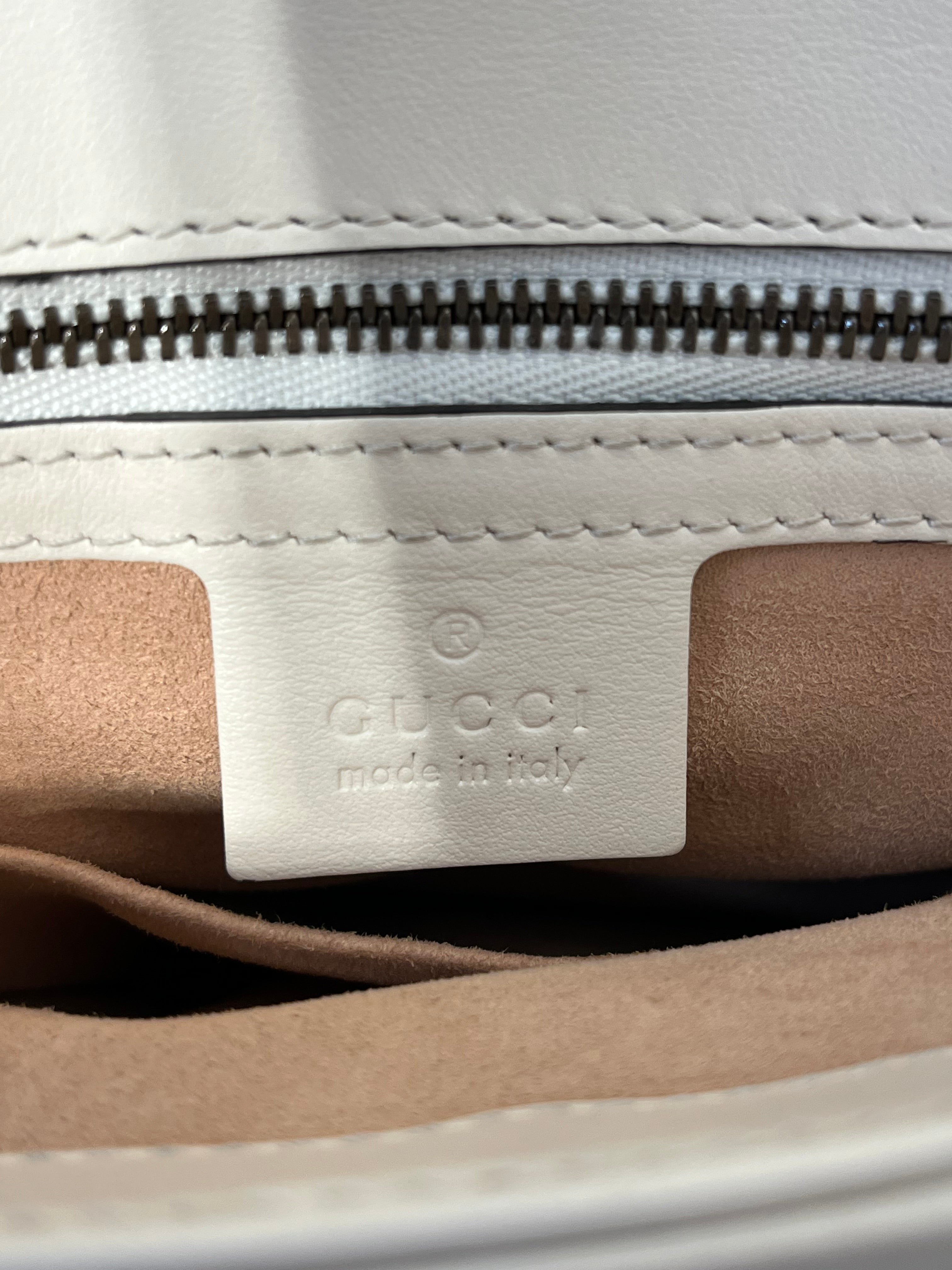GUCCI/Cross Body Bag/Leather/WHT/Marmont Medium view 7
