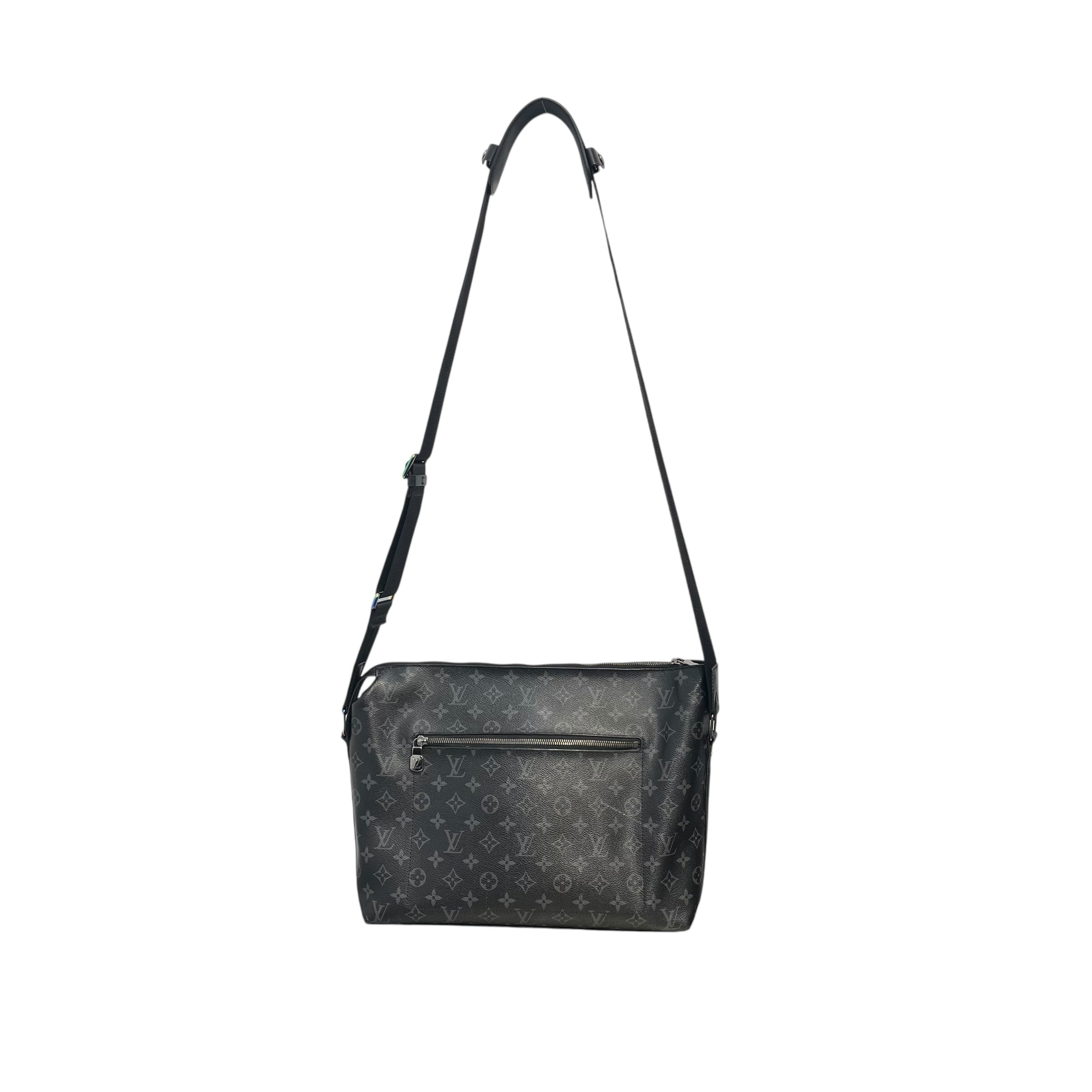 LOUIS VUITTON/FRAGMENT/Bag/FREE/Monogram/Leather/BLK/IRIDESCENT HRDWRE MESSENGER view 2