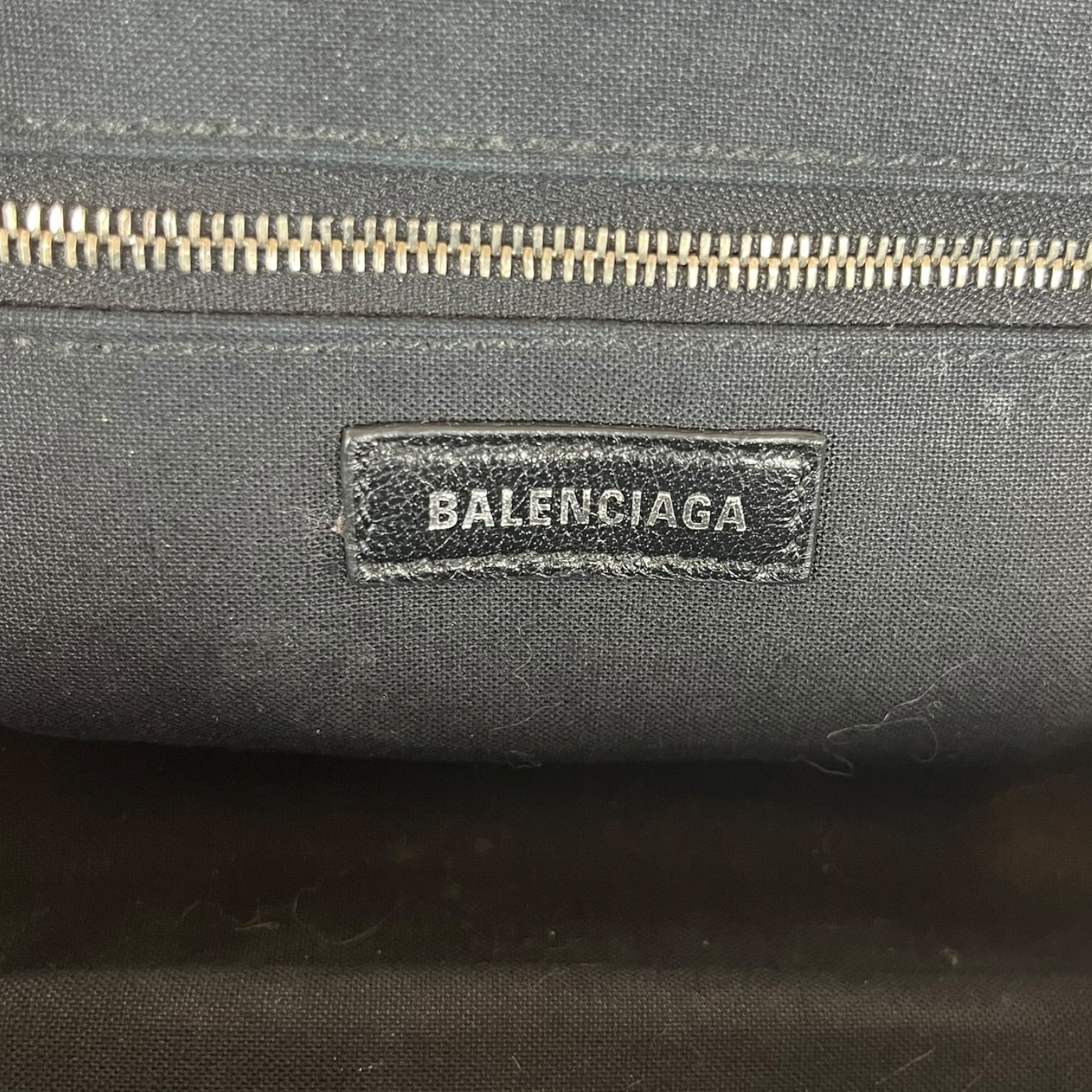 BALENCIAGA/Cross Body Bag/Leather/WHT/SMALL EMBOSSED LEATHER BAG view 7