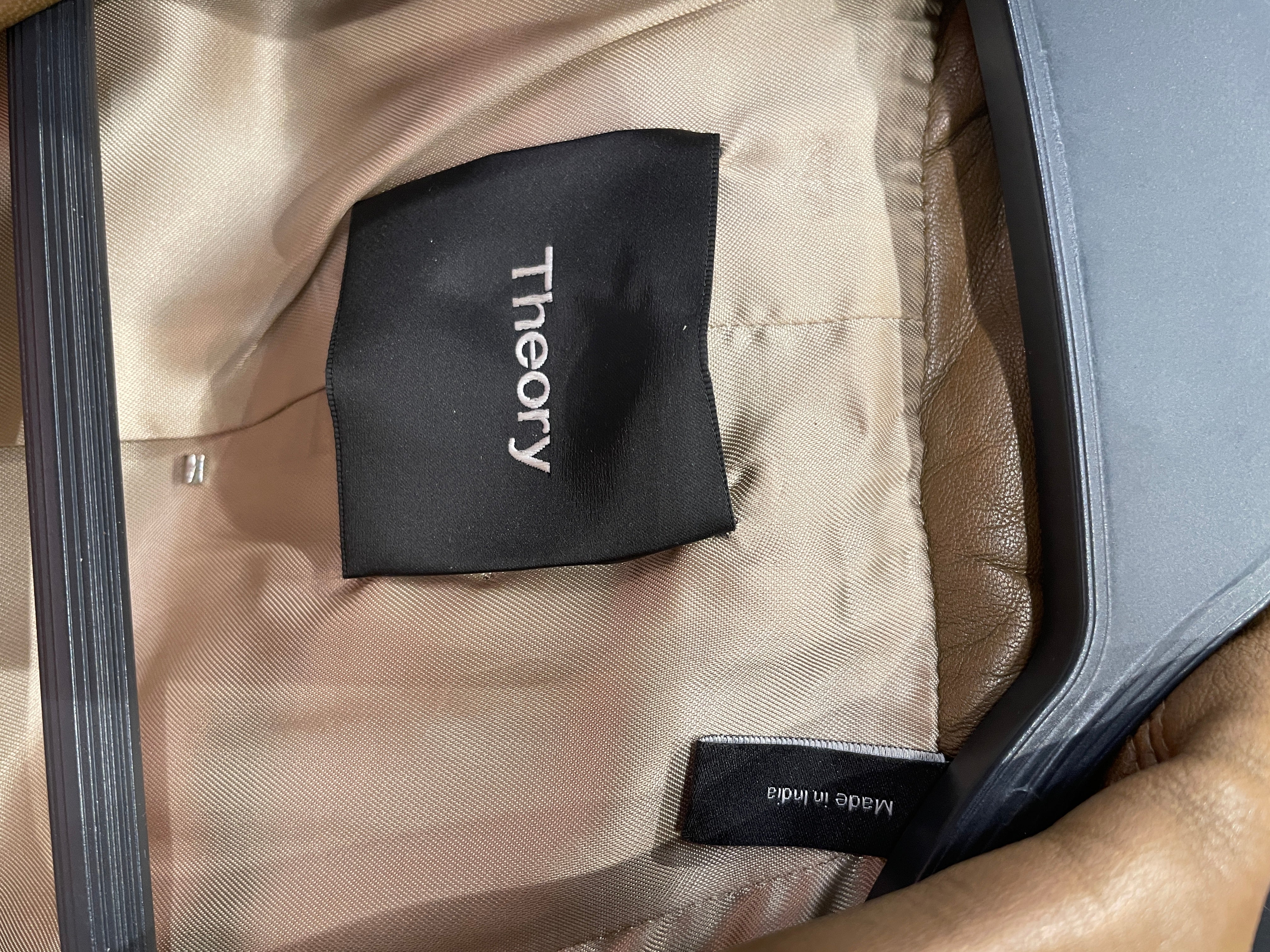 theory/Leather Jkt/2/Leather/CML/BOMBER JACKET LAMB LEATHER view 3