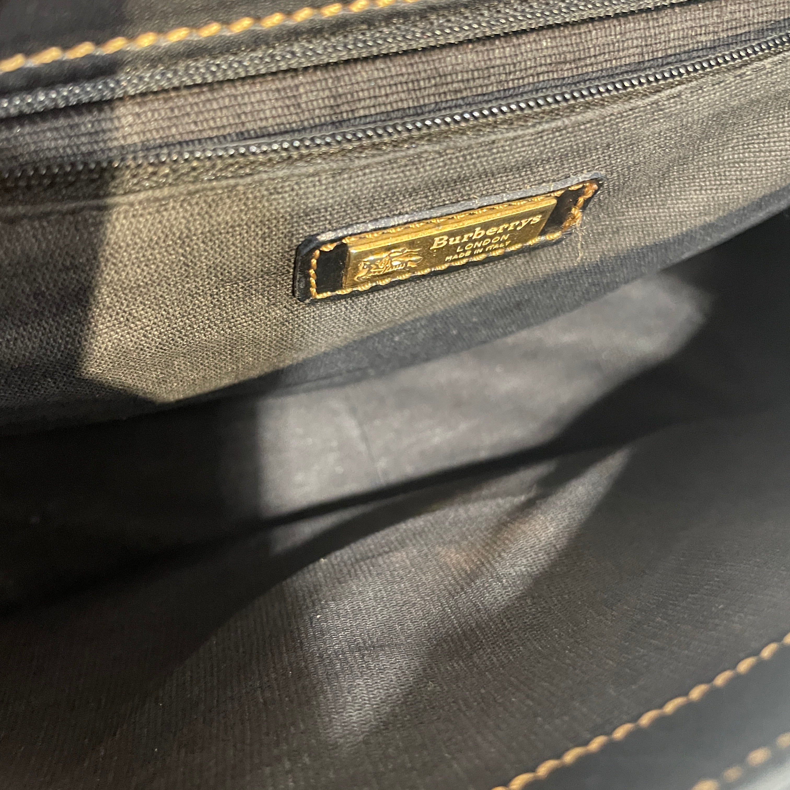 BURBERRY/Bag/Leather/BLK/Burberry Cross BOdy Bag view 5