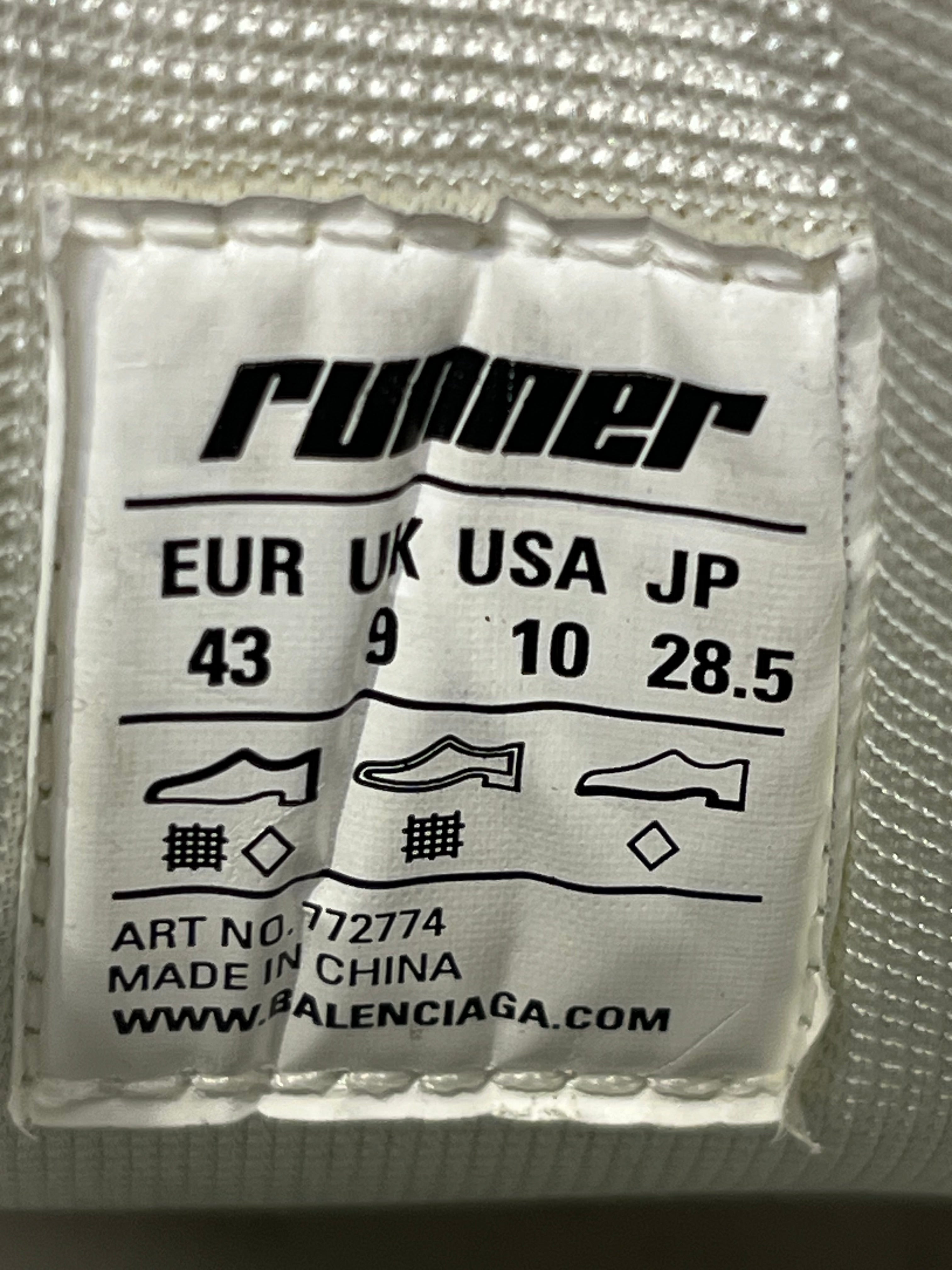 BALENCIAGA/Low-Sneakers/US 10/SLV/runner view 4