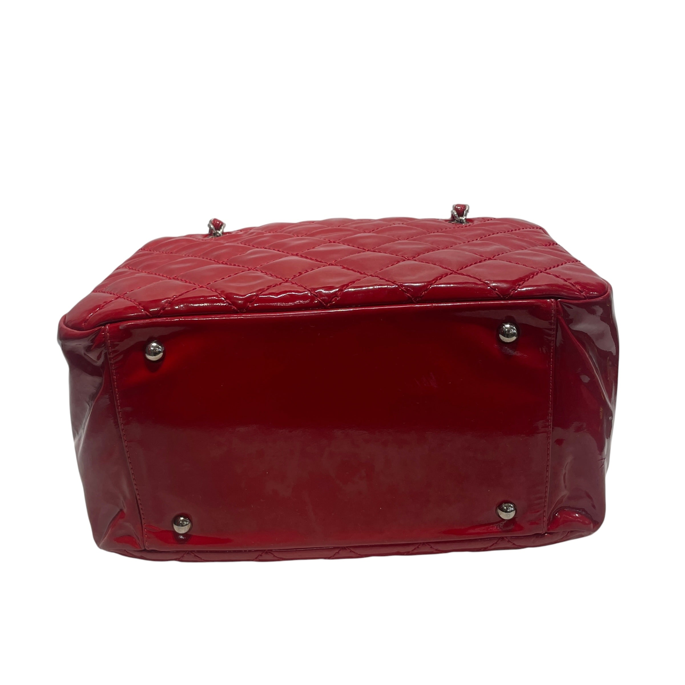 CHANEL/Bag/Leather/RED/Quilted CC Bowler view 3