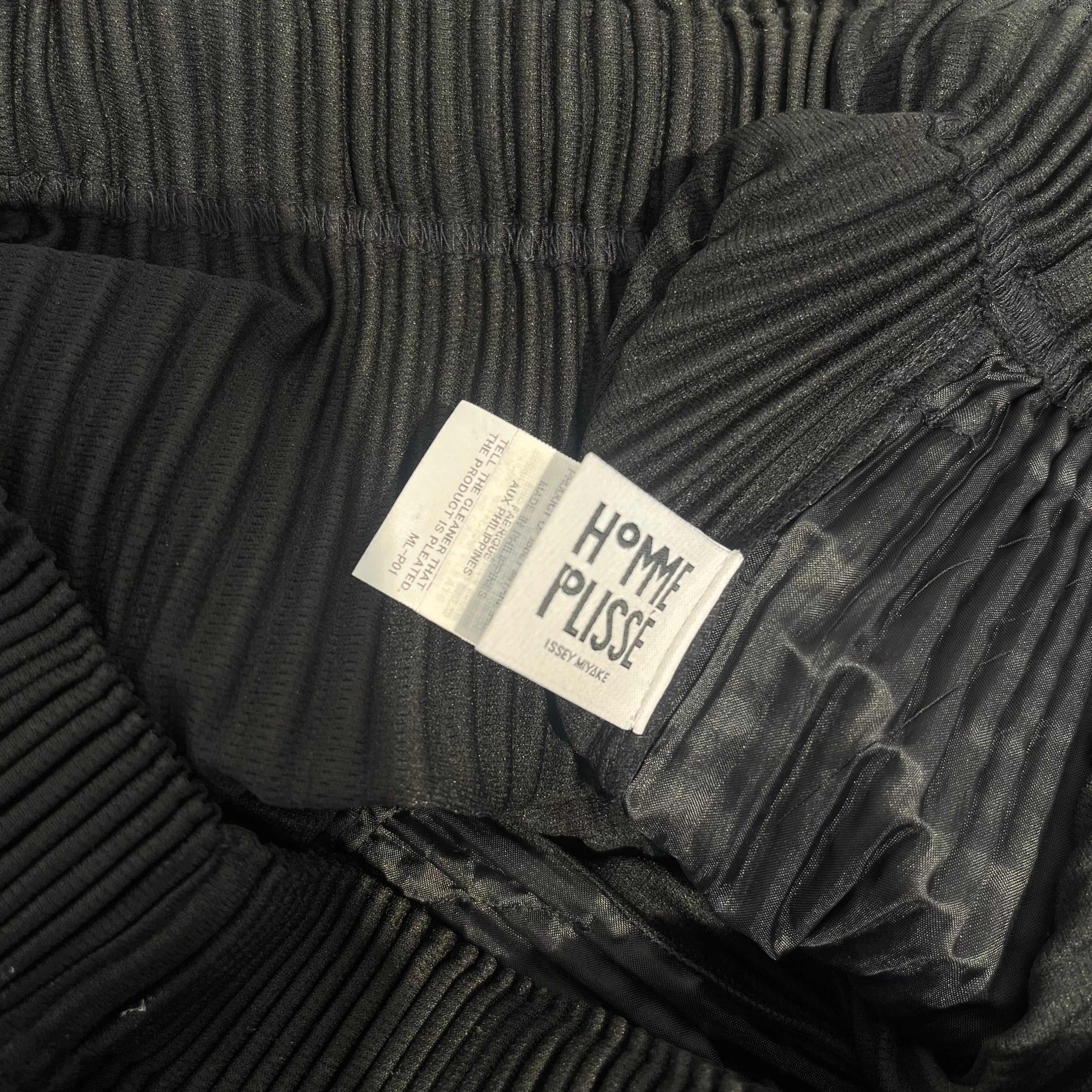ISSEY MIYAKE/Pants/1/Polyester/BLK/PLEATED CARGO view 3