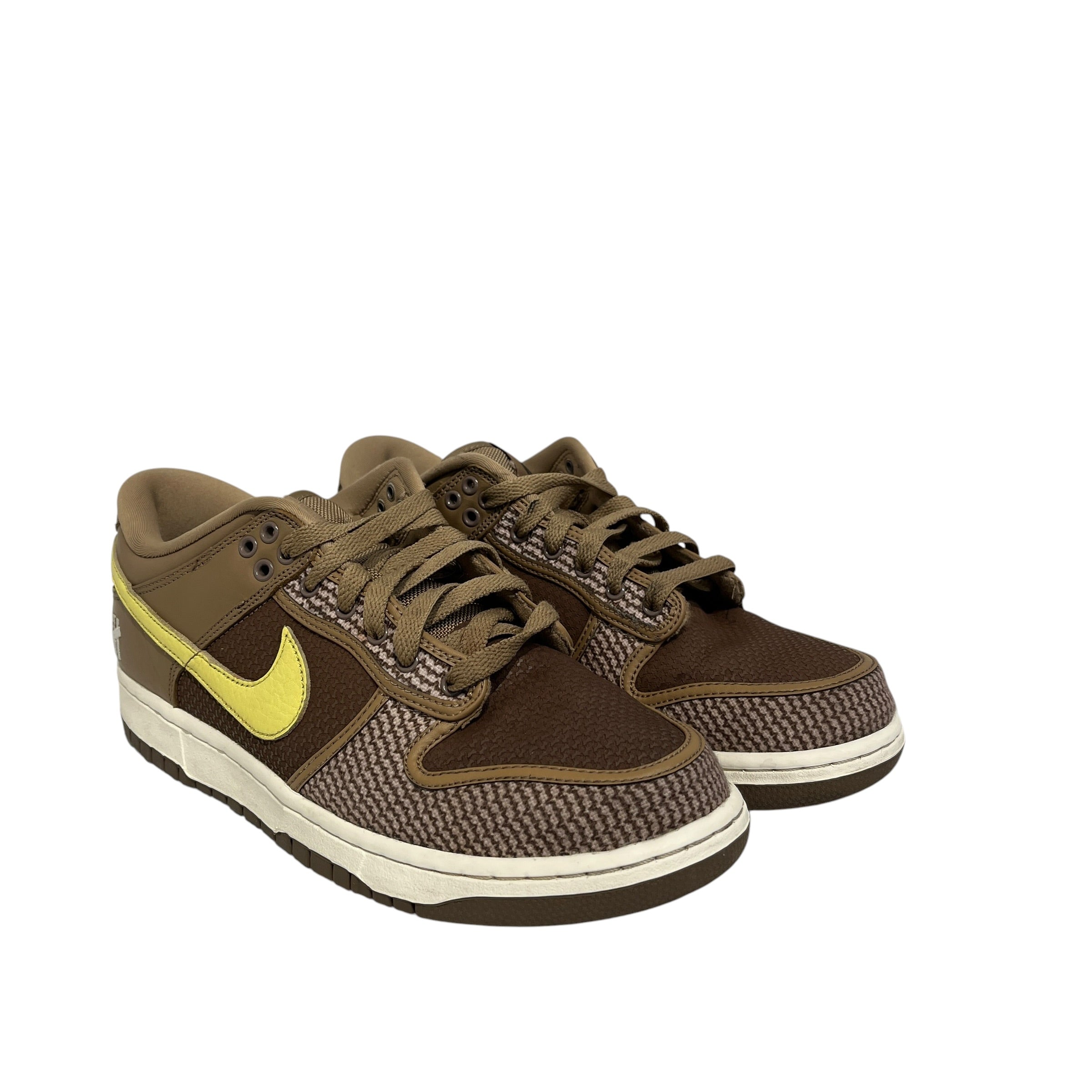 NIKE/Low-Sneakers/US 9/Cotton/BRW/Undefeated view 1