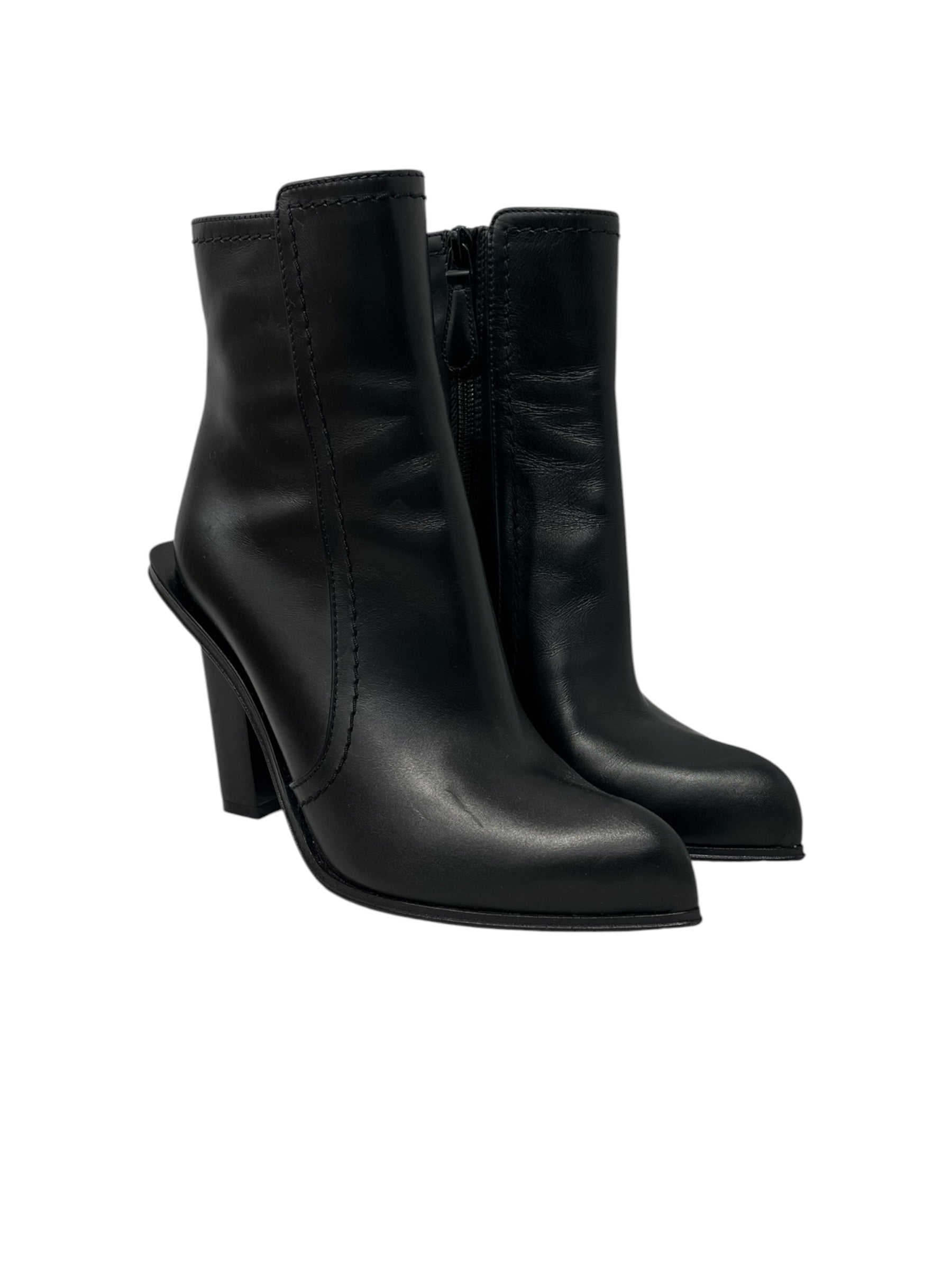 Alexander McQueen/Heels/EU 36/Leather/BLK/m shaped heel side zip view 1