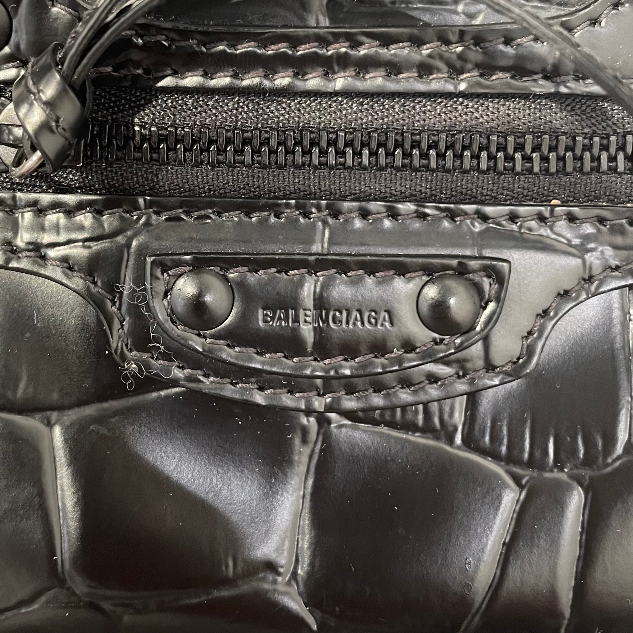 BALENCIAGA/Cross Body Bag/Animal Pattern/Leather/BLK/CROC NANO CITY view 3