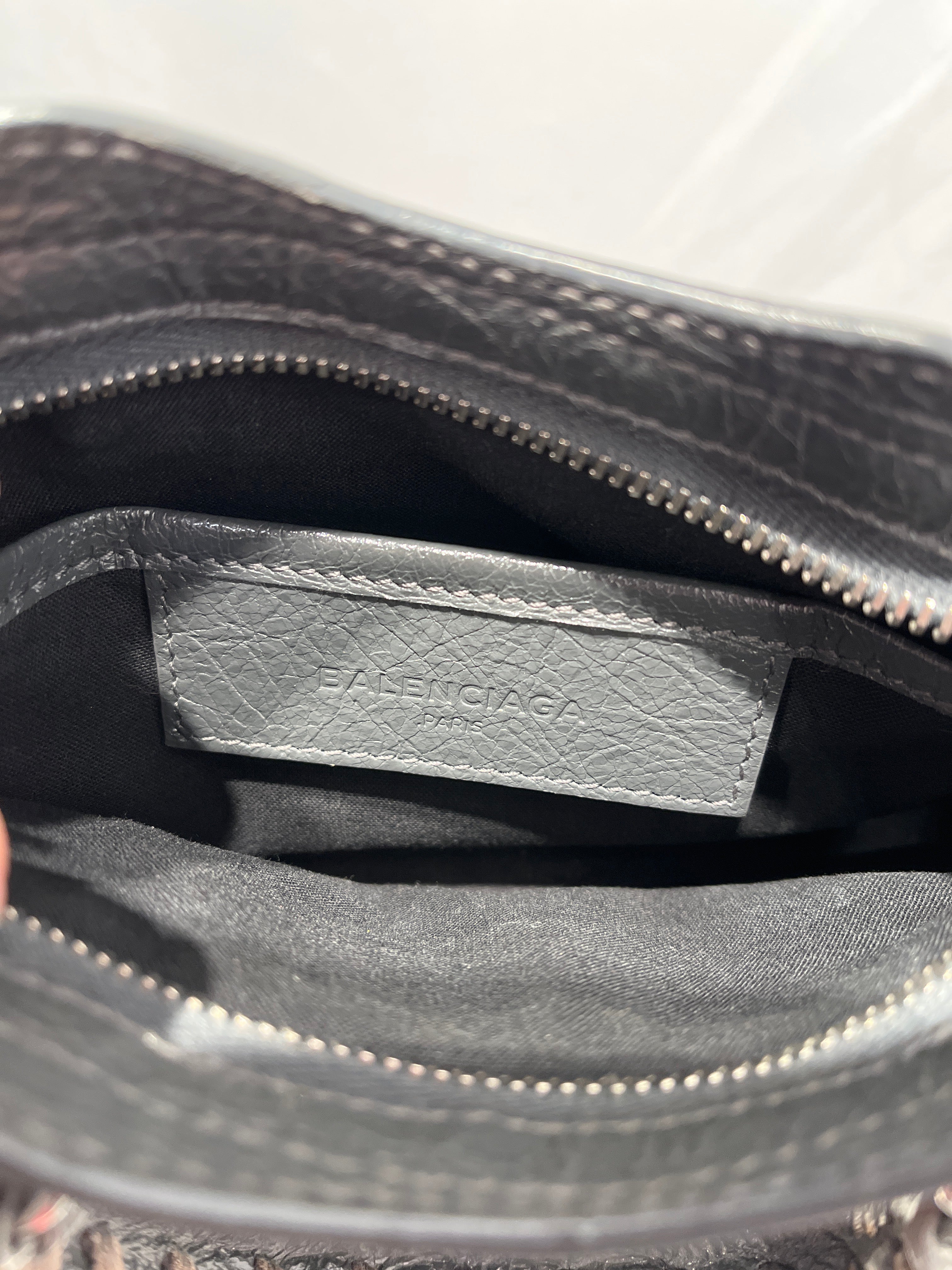 BALENCIAGA/Cross Body Bag/Leather/GRY/Mini city/distressed view 7