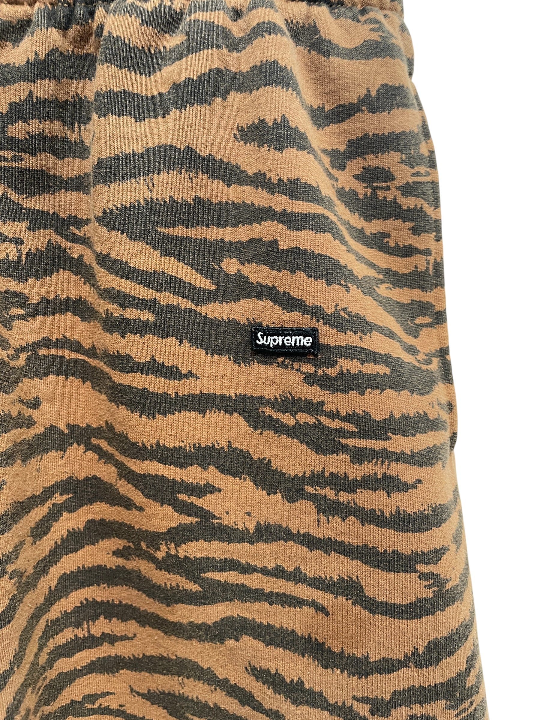 Supreme/Shorts/L/Cotton/BRW/Animal Pattern/BLK TIGER PRINT/BLK LOGO BOX view 2