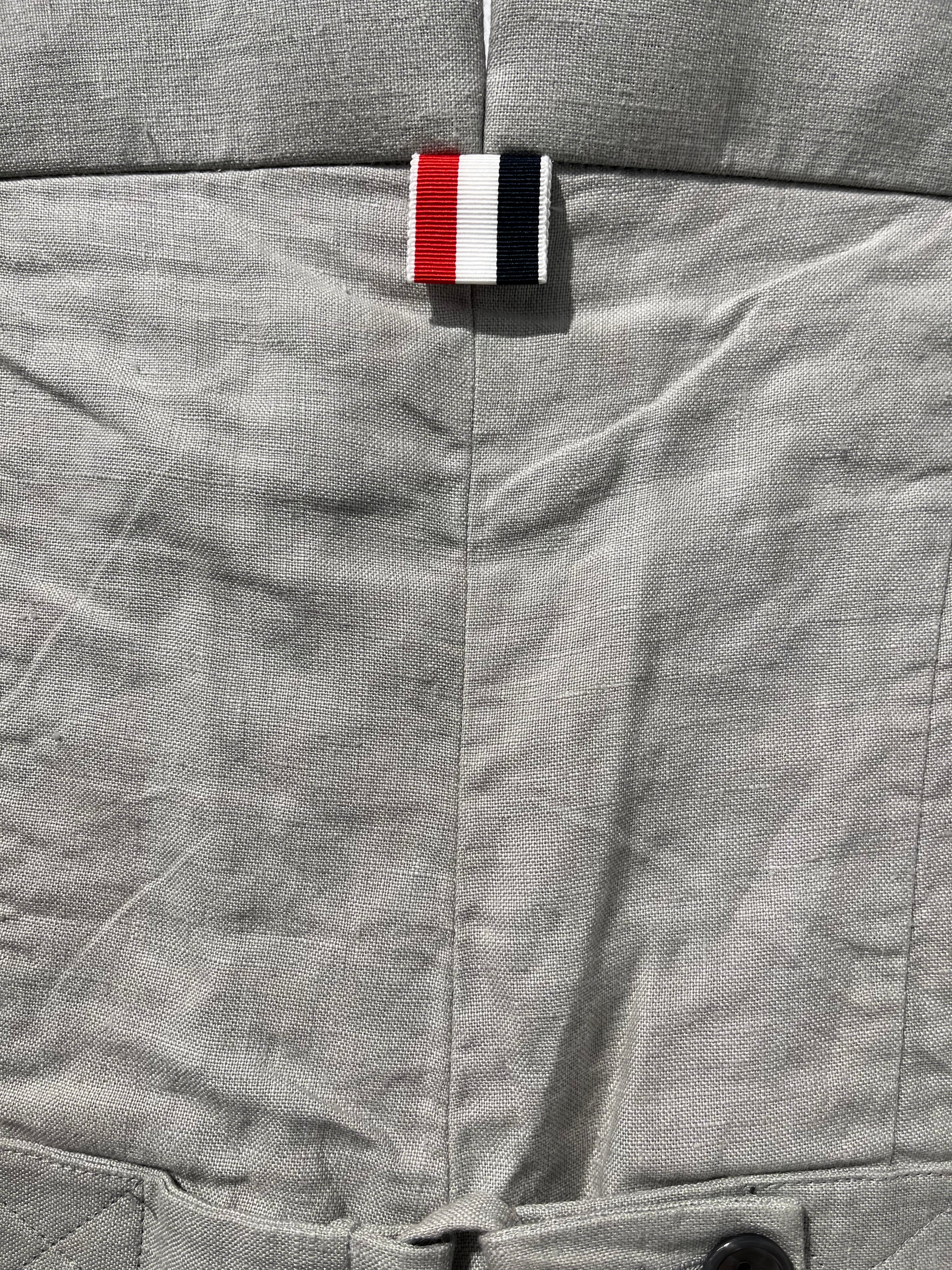 THOM BROWNE. NEW YORK/T&B Set/0/Linen/GRY/PLEATED PANTS W SUSPENDERS view 9