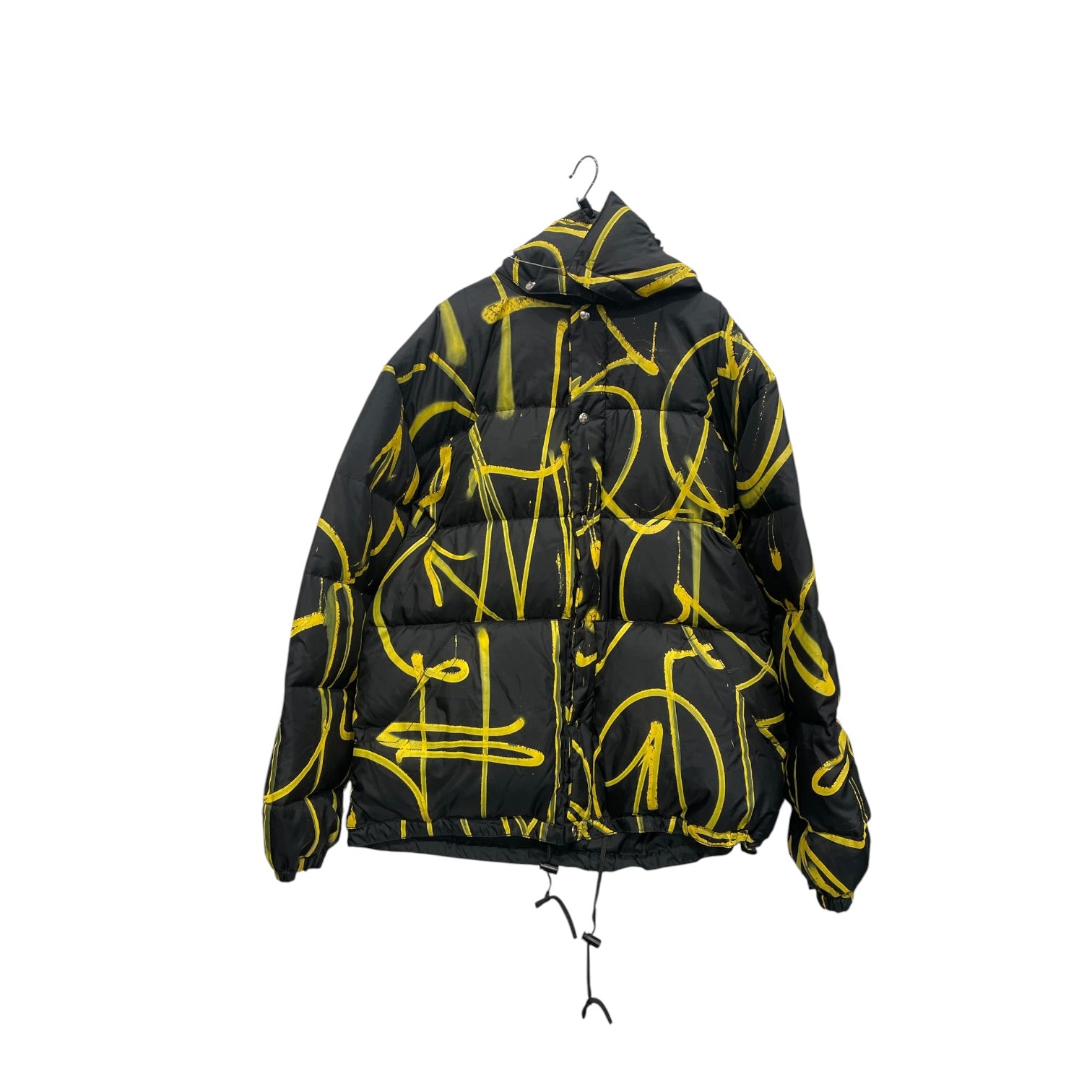 ADAPTATION/Puffer Jkt/L/Nylon/BLK/All Over Print/x saber yellow graffiti view 1