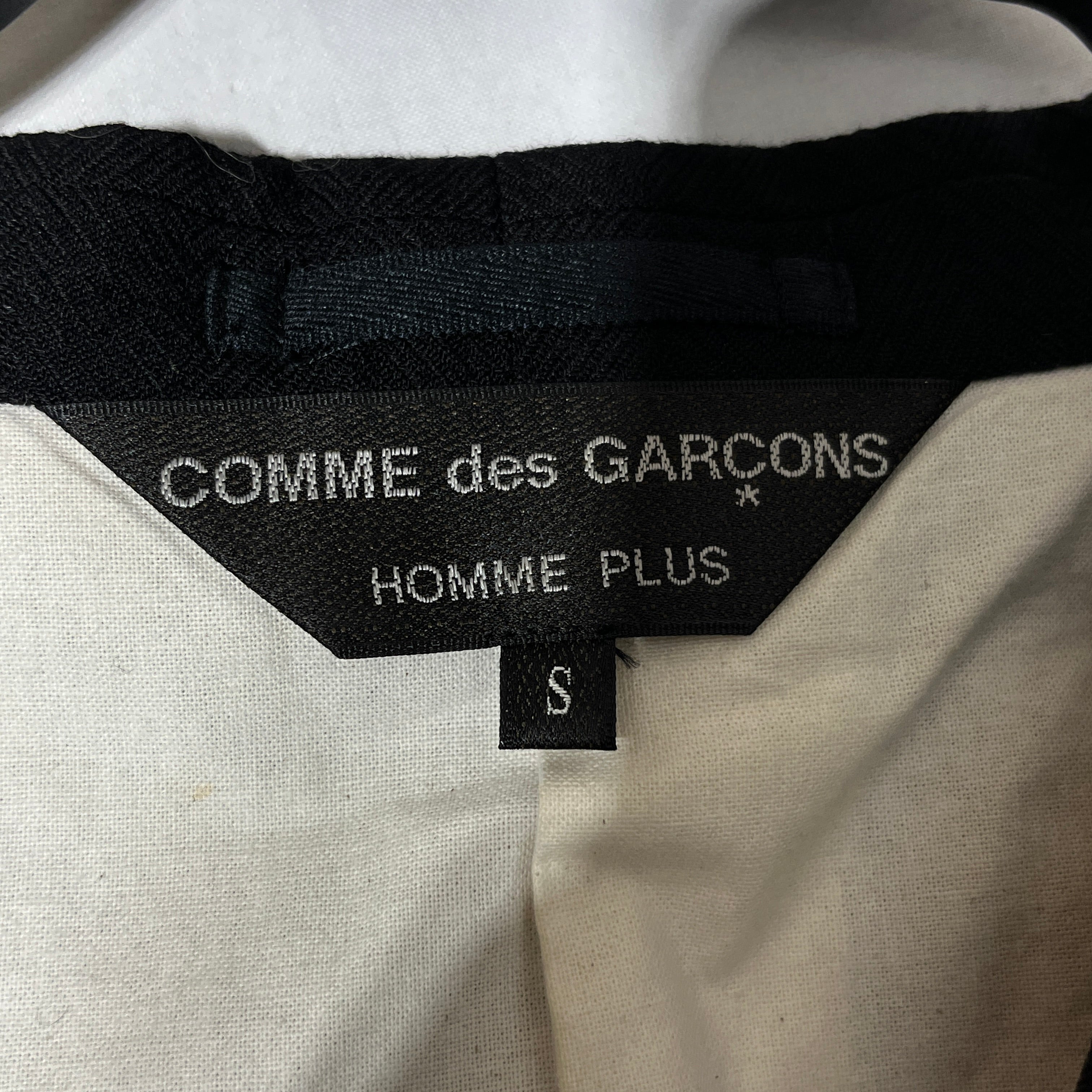 COMME des GARCONS HOMME PLUS/Jacket/S/Wool/BLK/Deconstructed Belted Blazer view 3