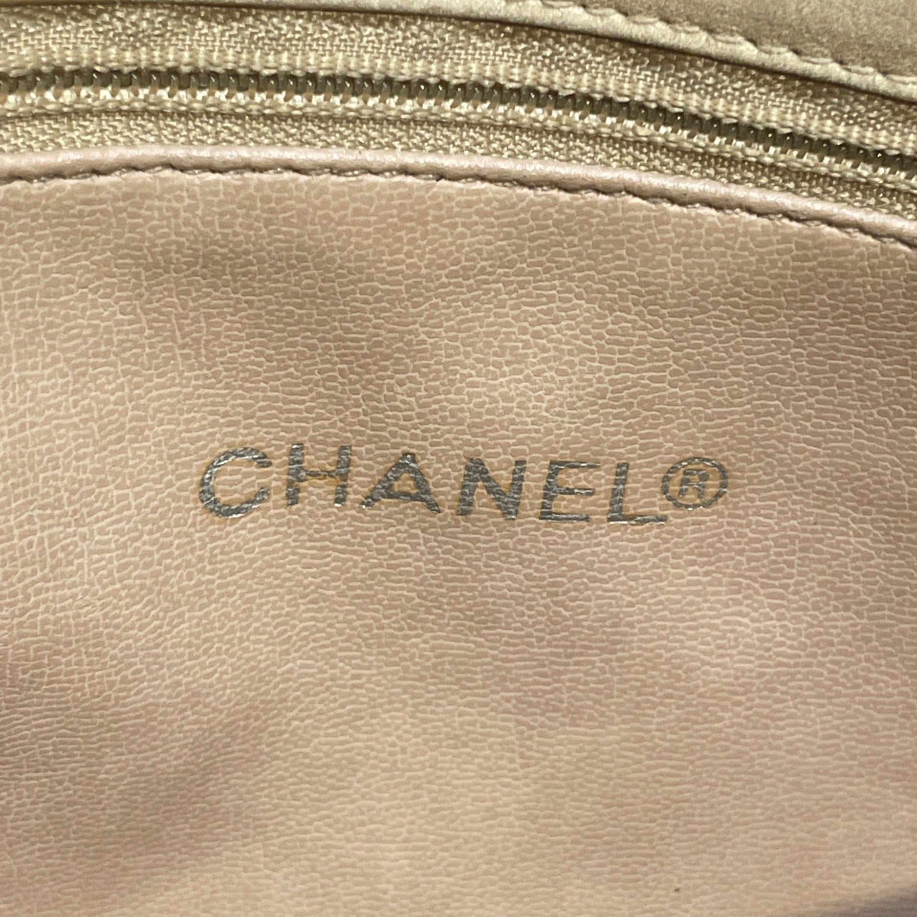 CHANNEL/Tote Bag/Leather/CRM/Lambskin Tote view 5