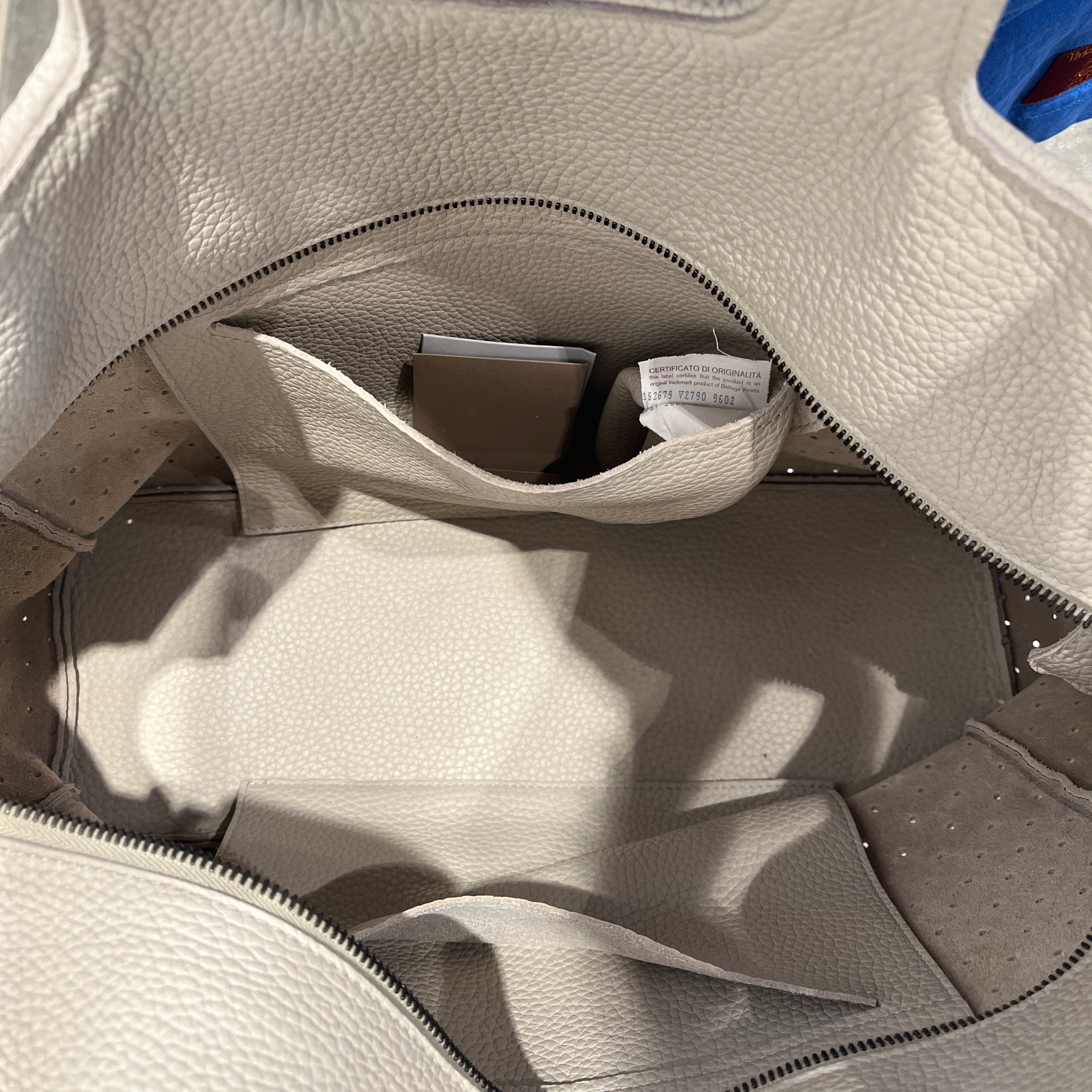 BOTTEGA VENETA/Bag/Leather/CRM/PERFORATED INTRECCIATO TOTE view 4