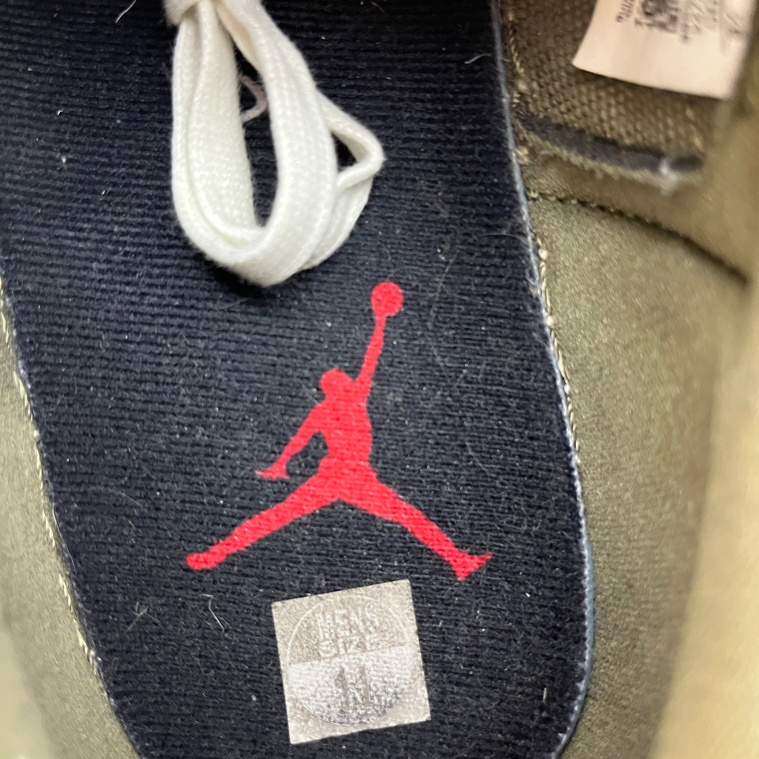 NIKE/TRAVIS SCOTT/Low-Sneakers/US 11/Suede/WHT/Jordan 1 Low Travis Medium Oiv view 4